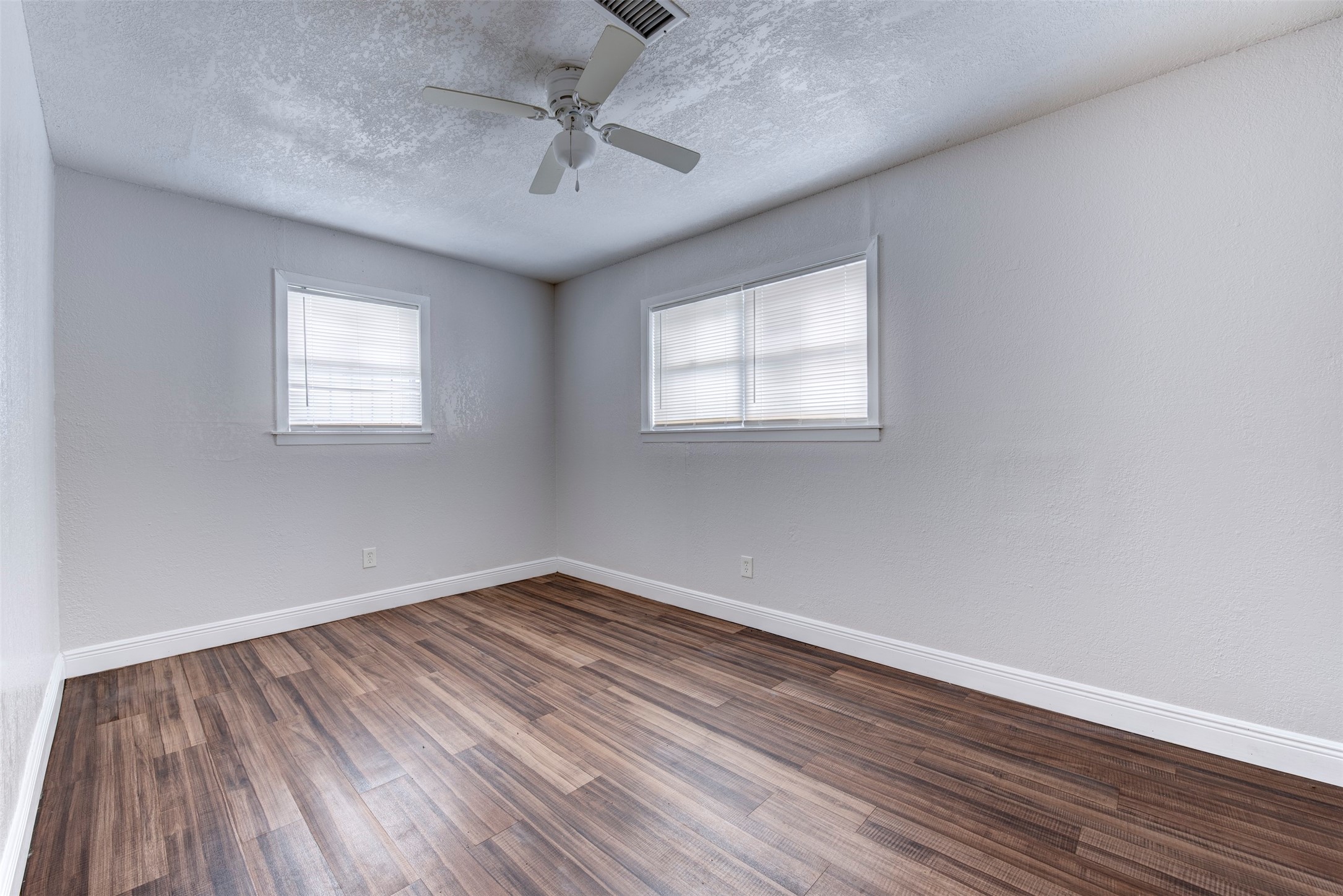 1209 Cabell St Property Photo 14
