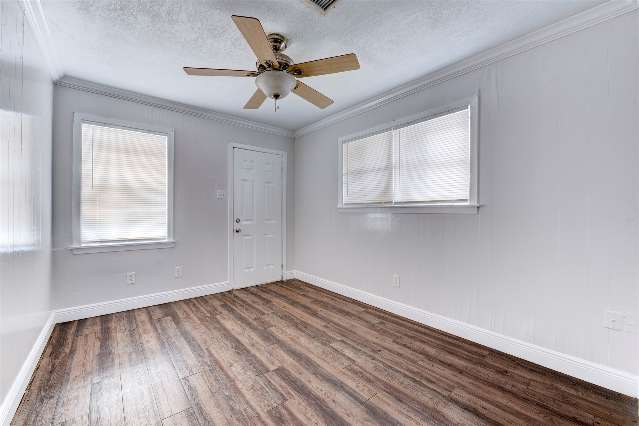 1209 Cabell St Property Photo 24