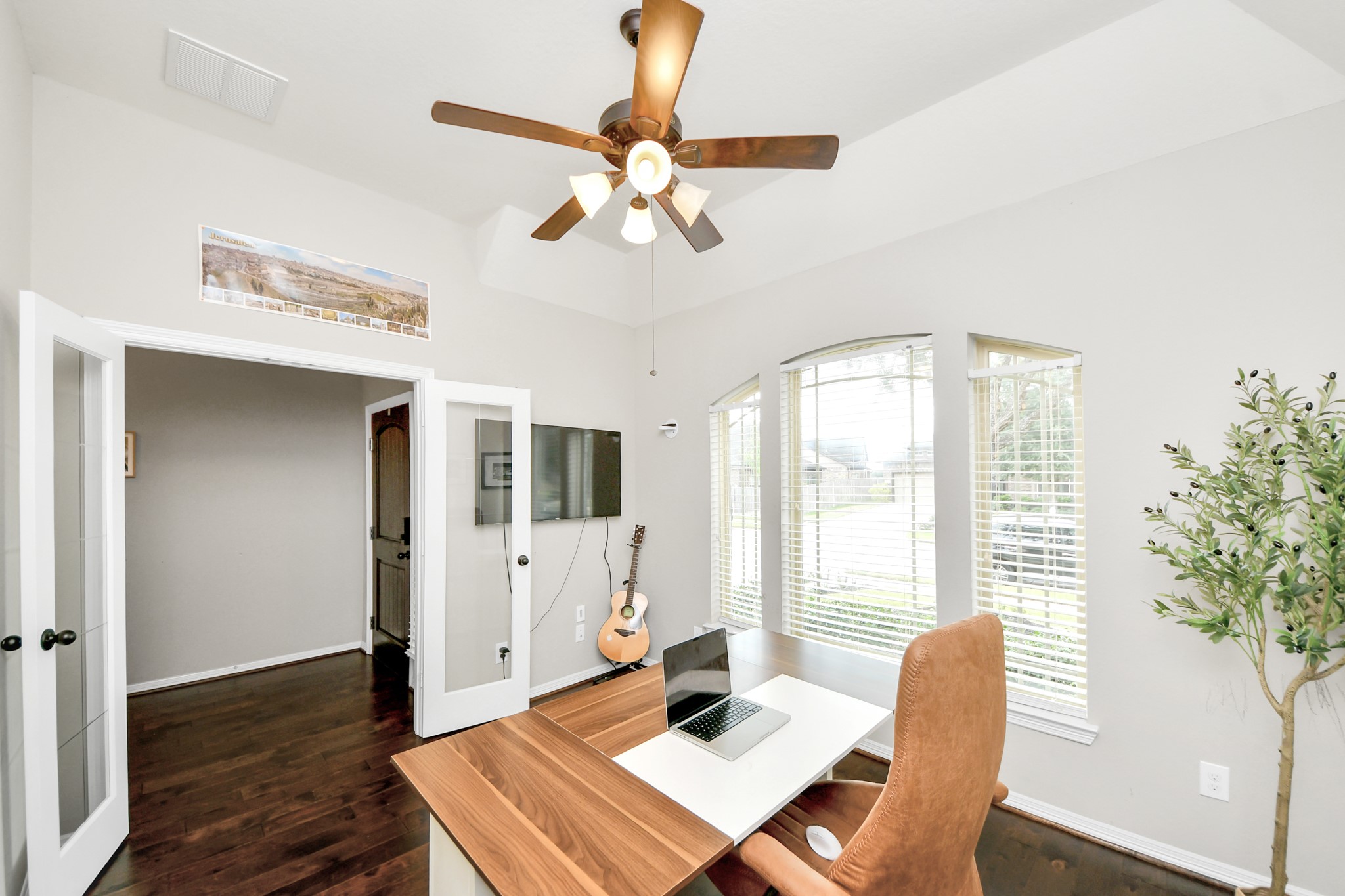 2939 Dawn Haven Lane Property Photo 4