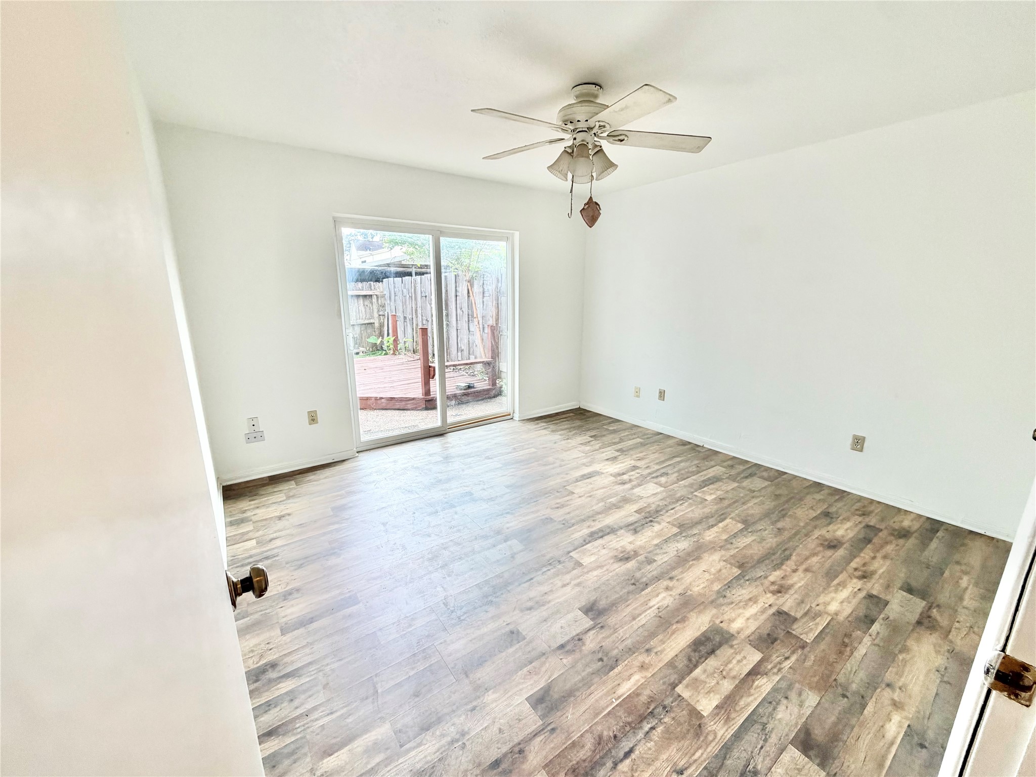 1311 Town Circle 4 Property Photo 8