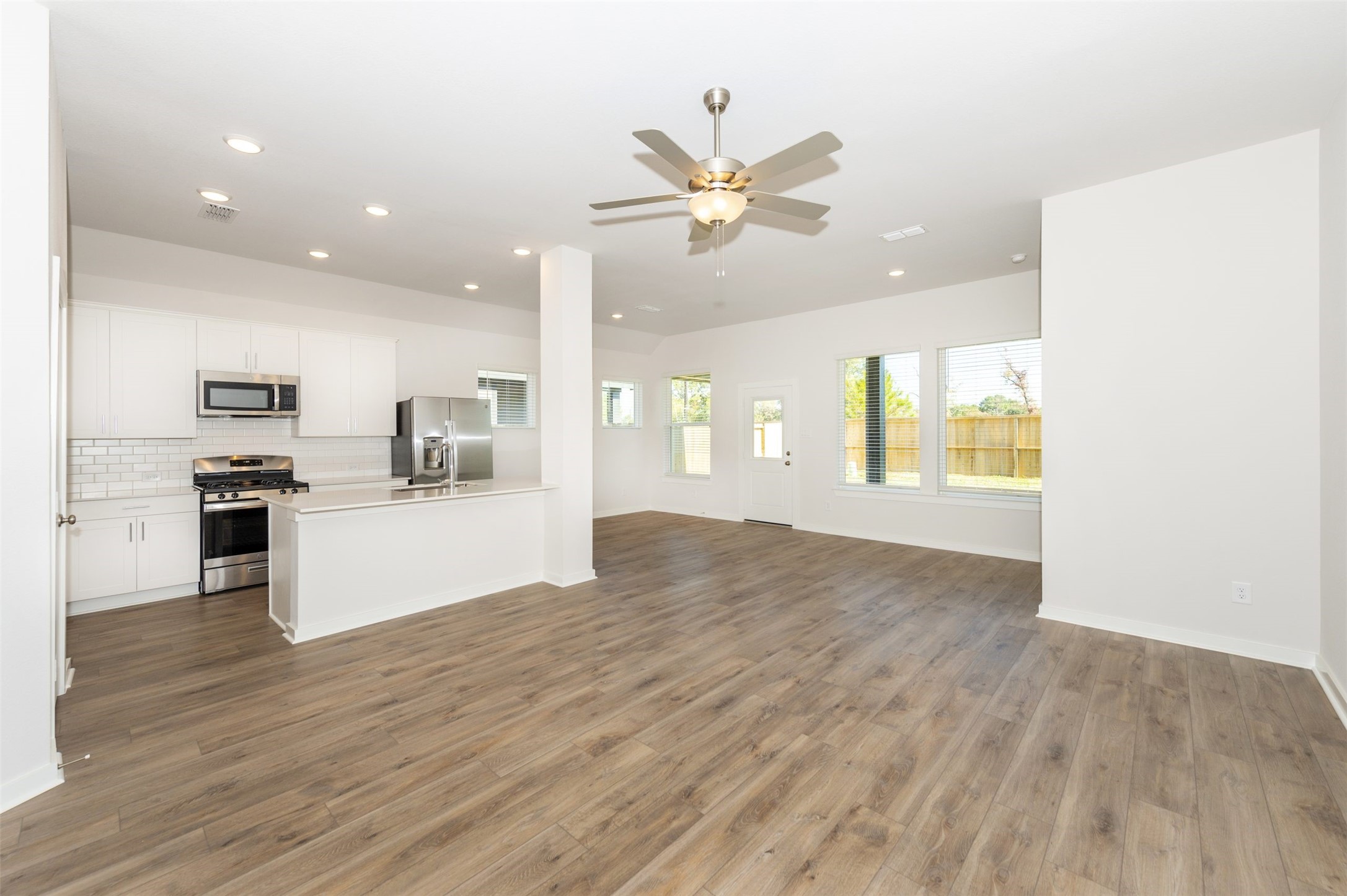 16022 Copper Skies Way Property Photo 2