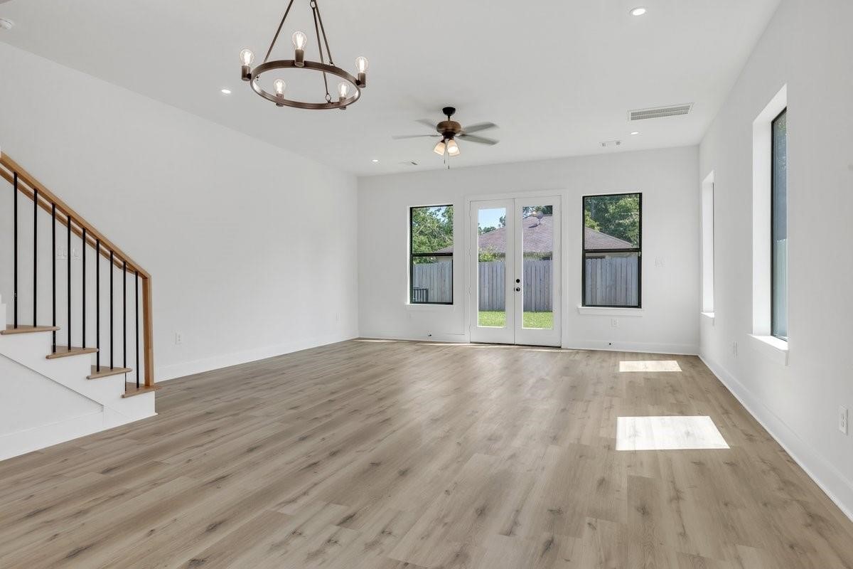 313 Tennessee Street Property Photo 6