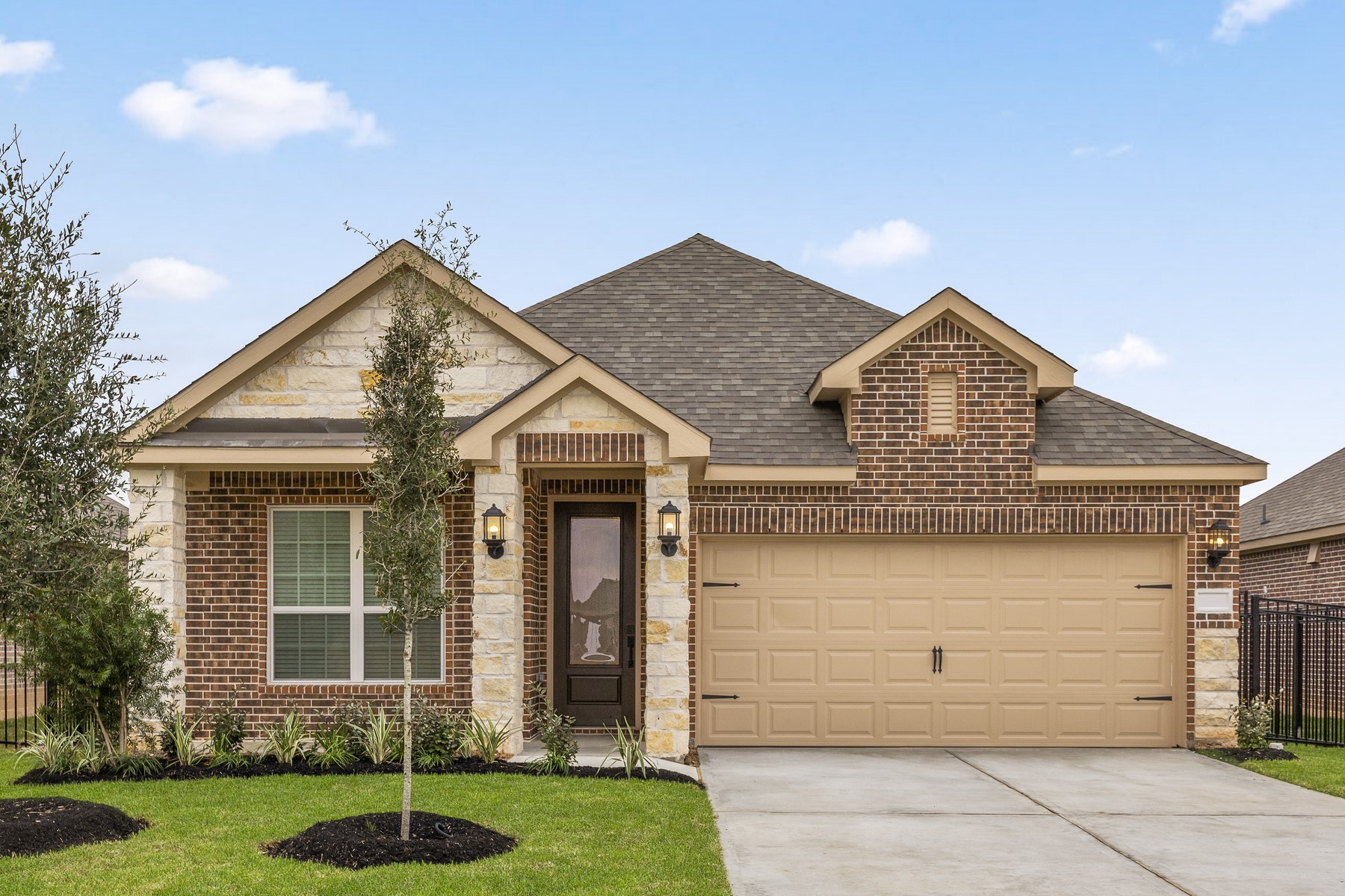 6015 Diamond Leaf Court Property Photo