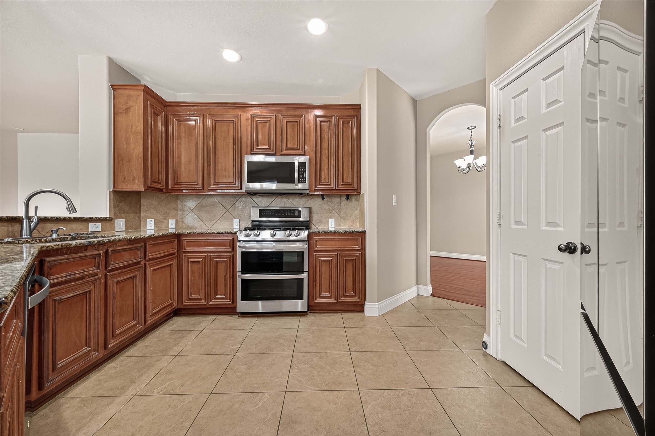 26643 Becker Pines Lane Lane Property Photo 10