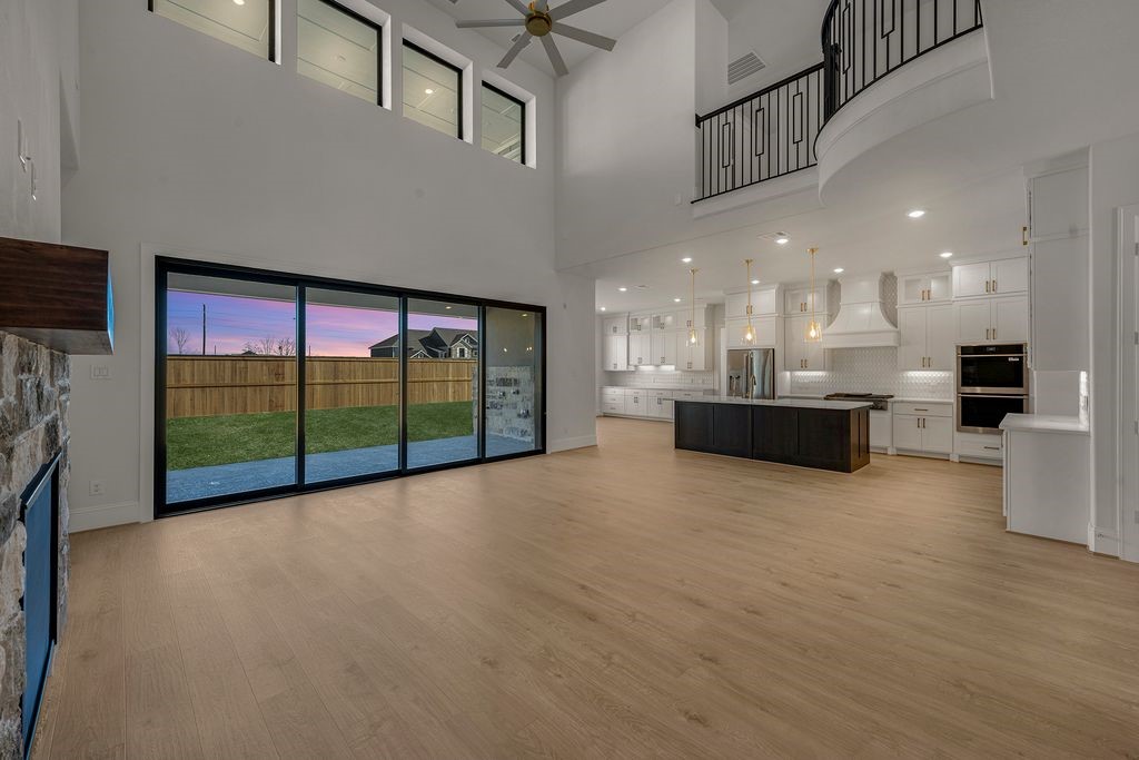 7703 Sparkle Dunn Court Property Photo 3