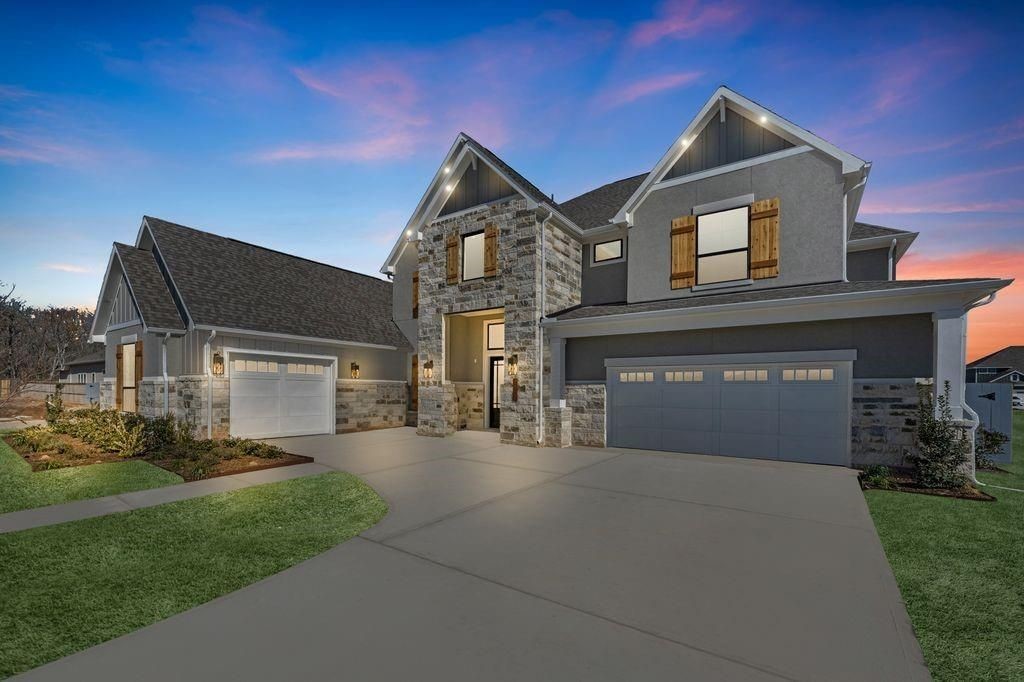 7703 Sparkle Dunn Court Property Photo 4