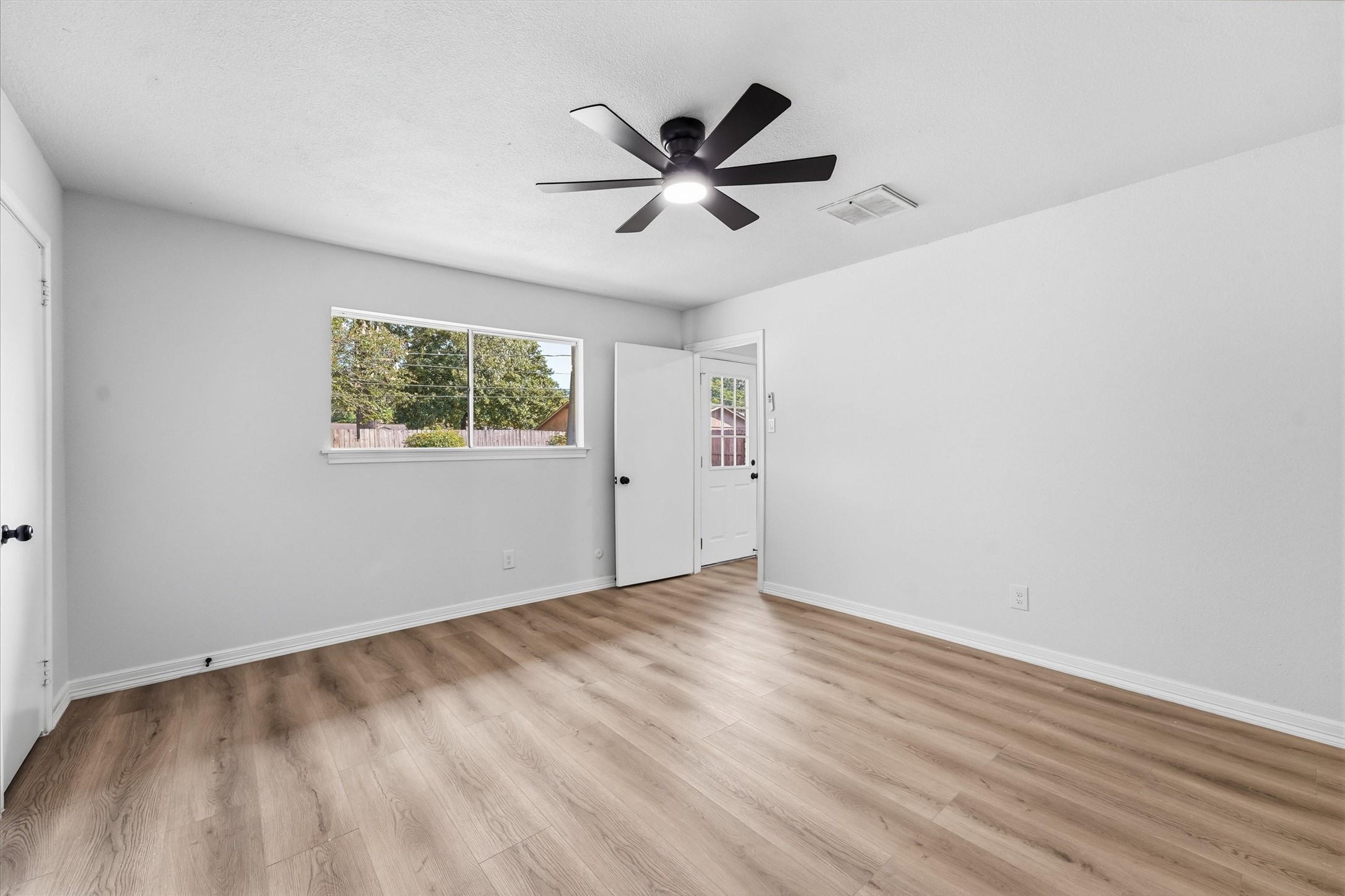 719 Cherry Valley Drive Property Photo 17