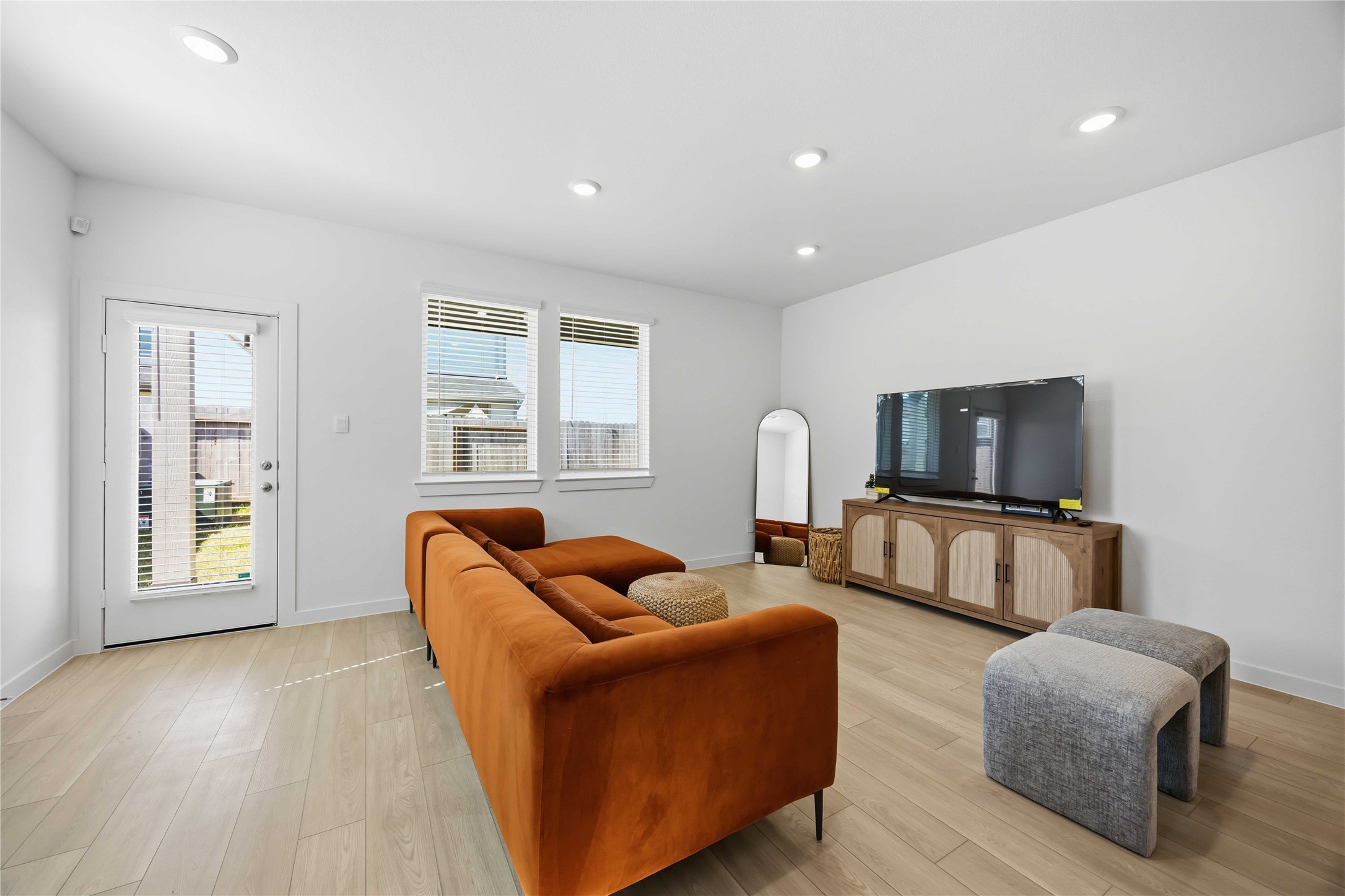 3614 Eclipse Court Property Photo 2