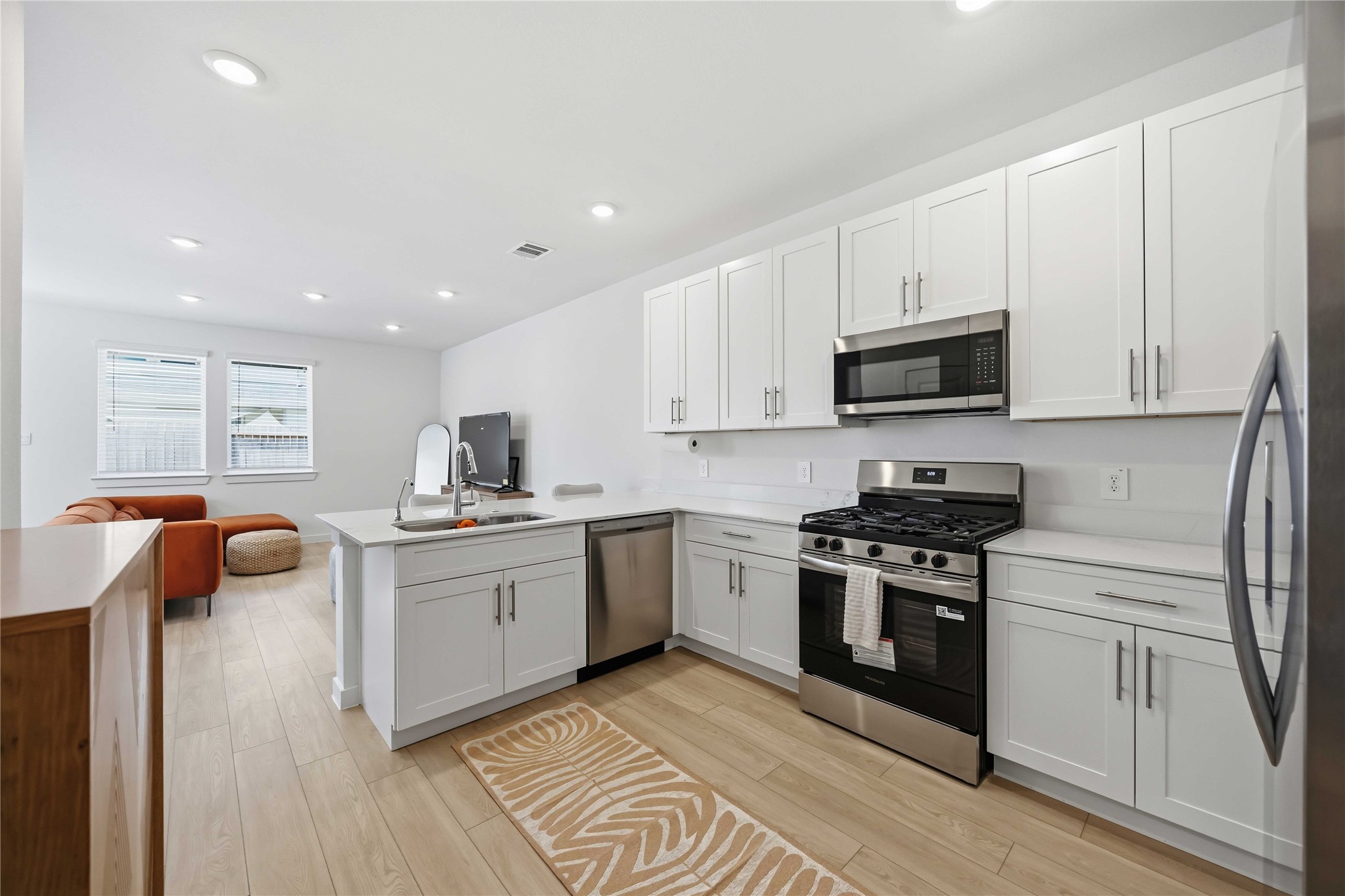 3614 Eclipse Court Property Photo 6