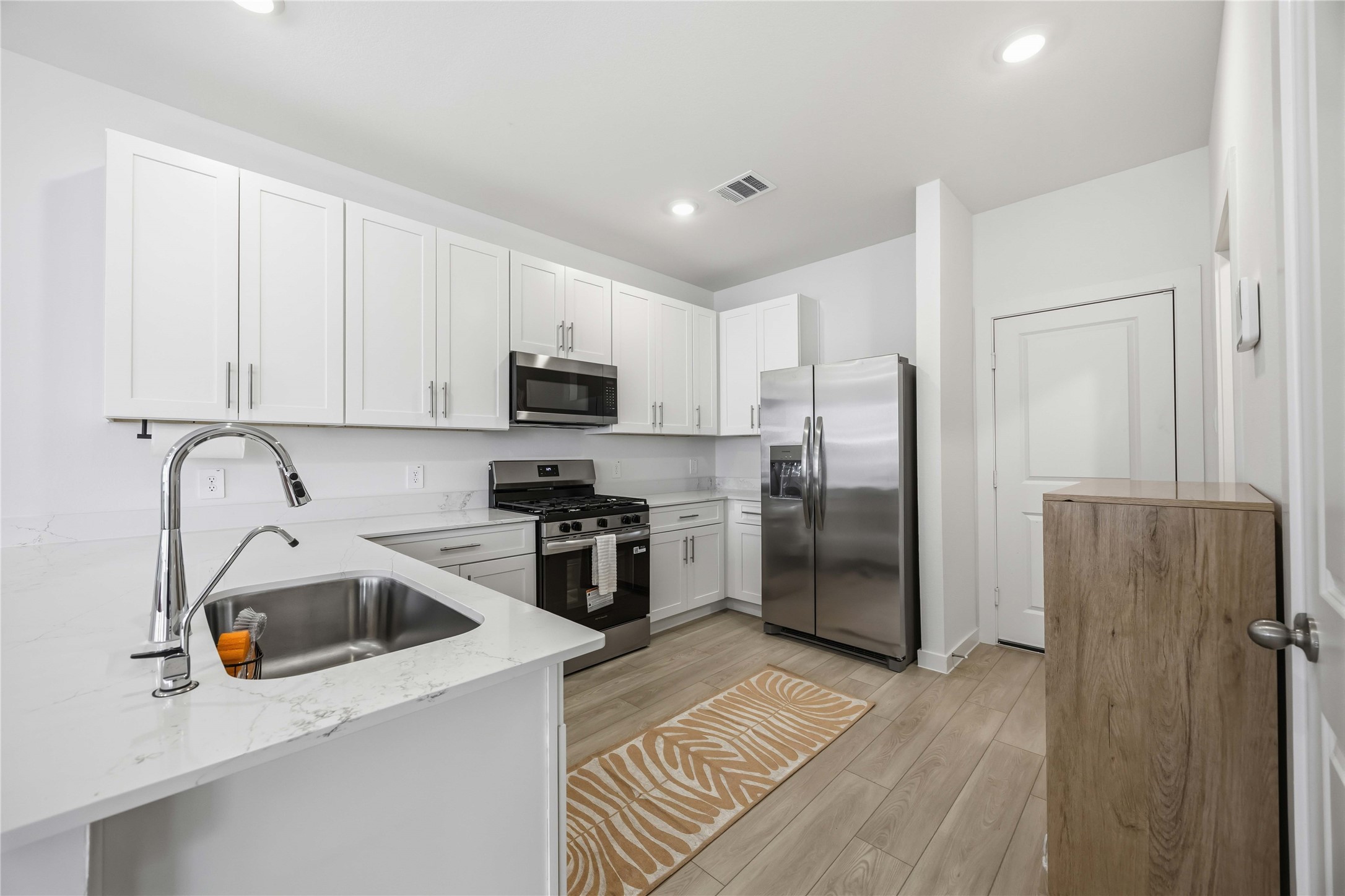 3614 Eclipse Court Property Photo 11