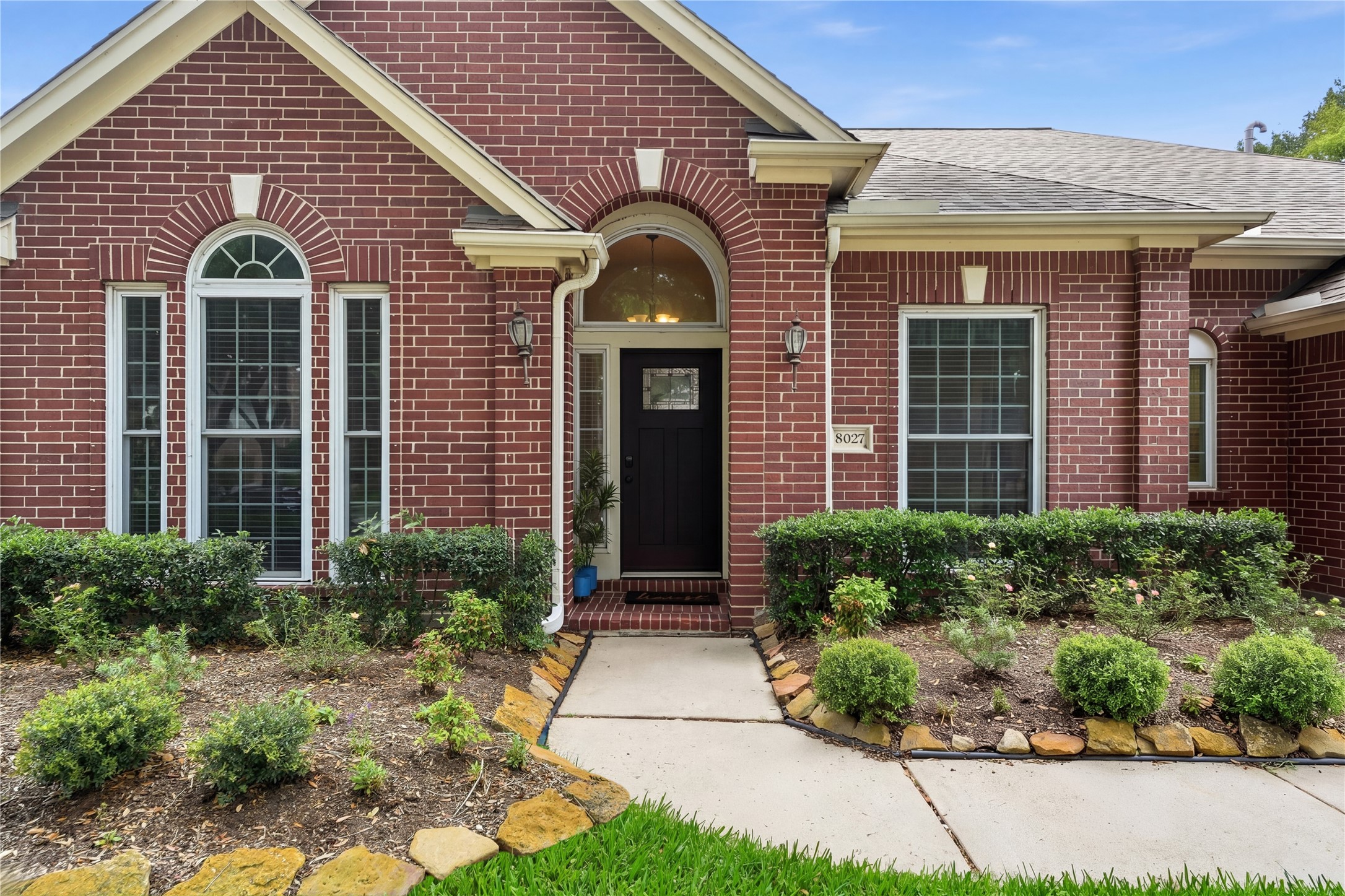 8027 Summer Brook Court Property Photo 2