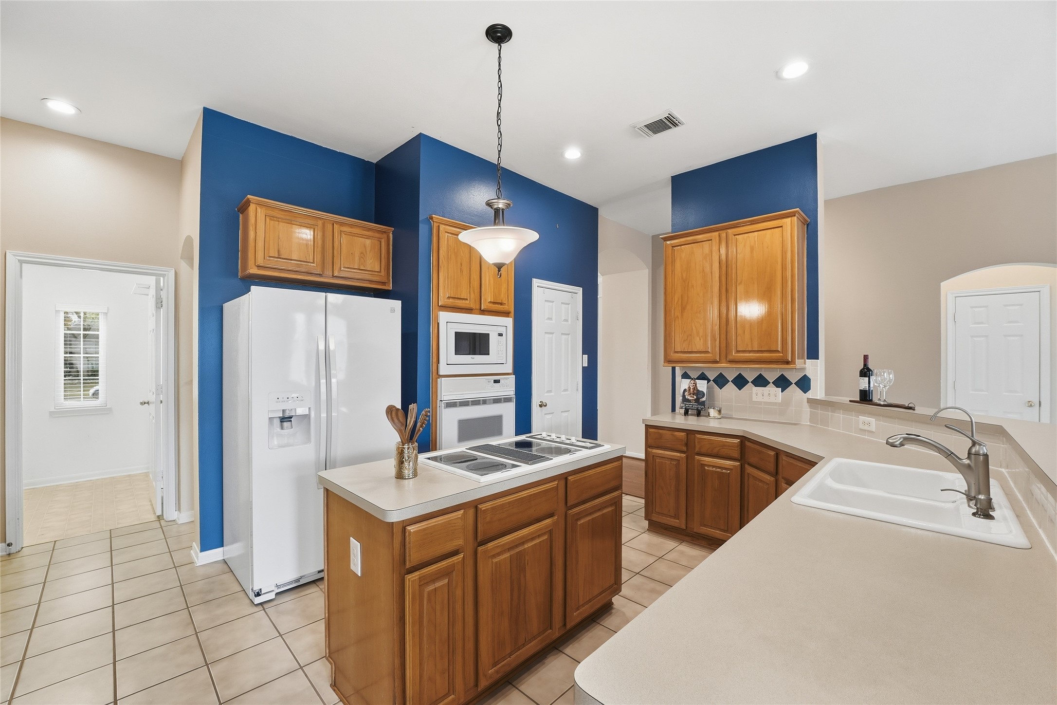8027 Summer Brook Court Property Photo 10