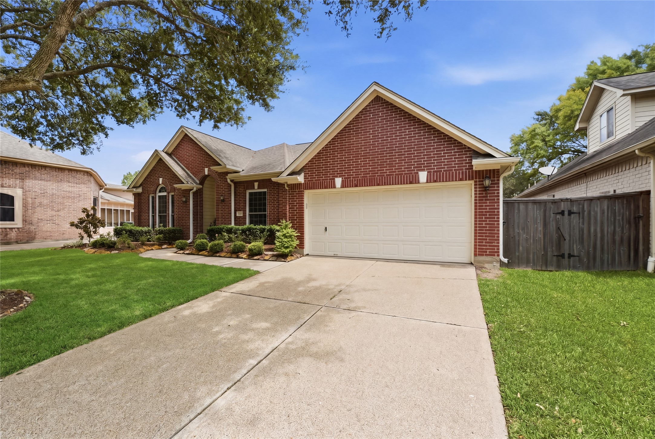 8027 Summer Brook Court Property Photo 29