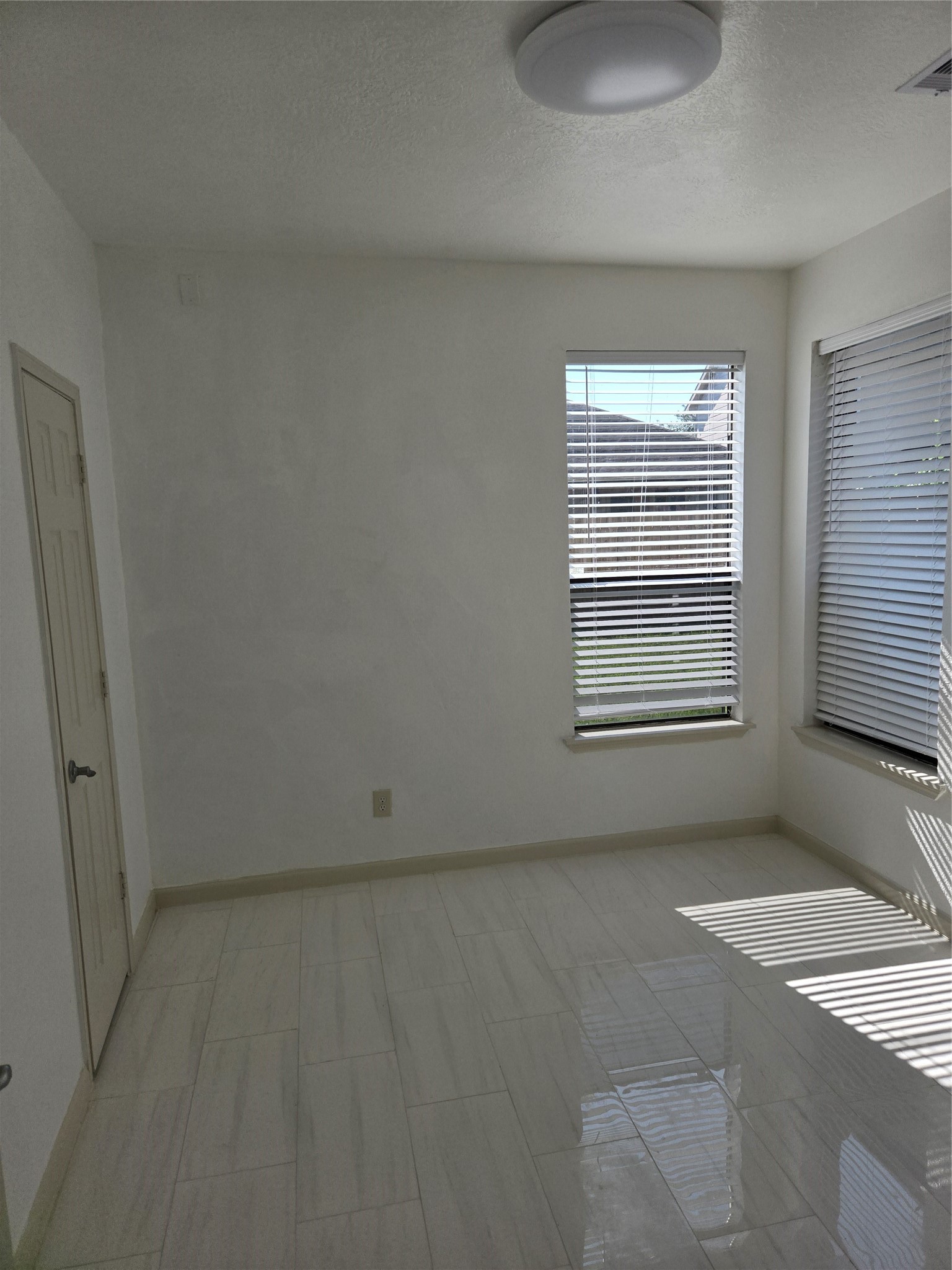 16203 Dryberry Property Photo 16