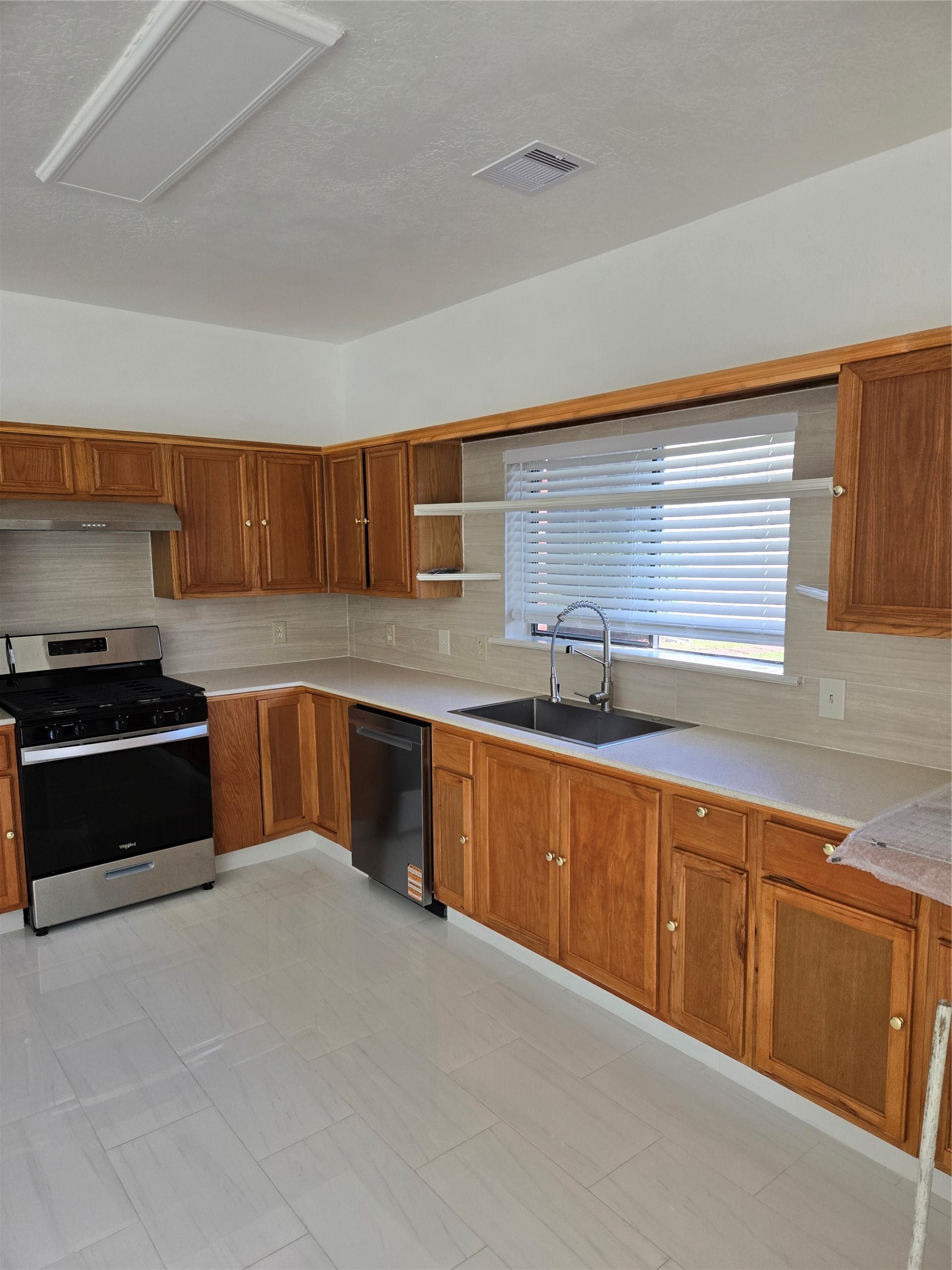 16203 Dryberry Property Photo 25