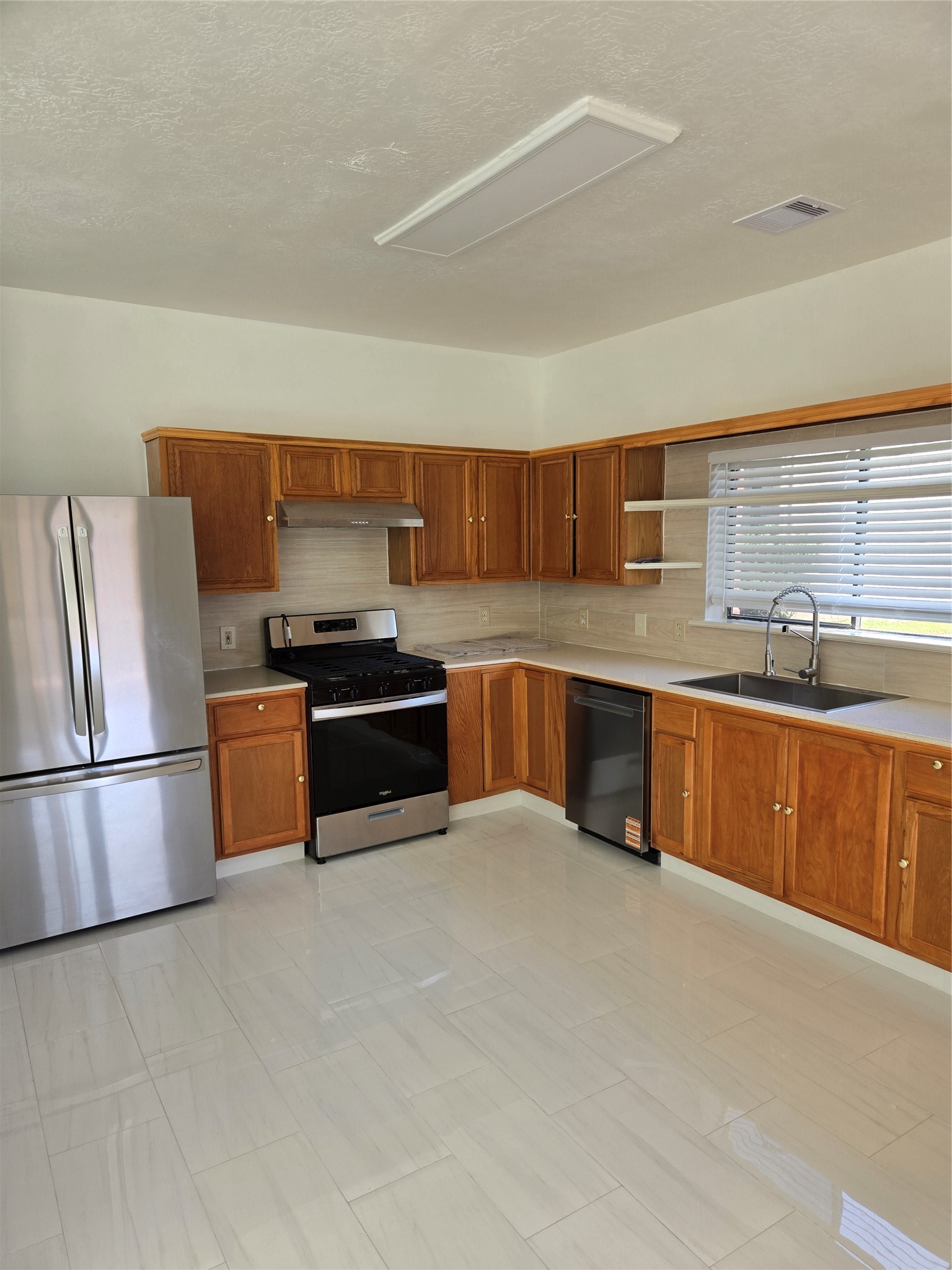 16203 Dryberry Property Photo 28
