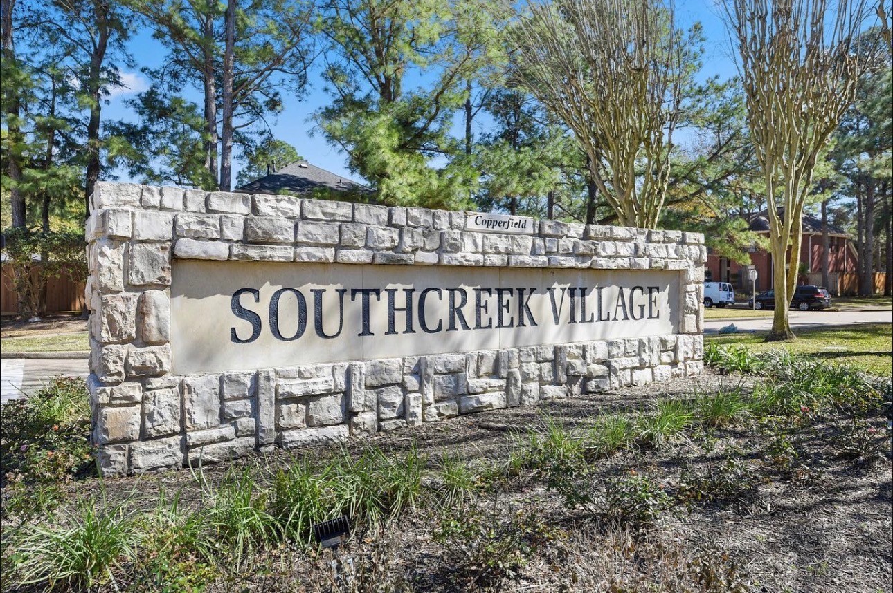 16906 Scenic Lakes Way Property Photo 4