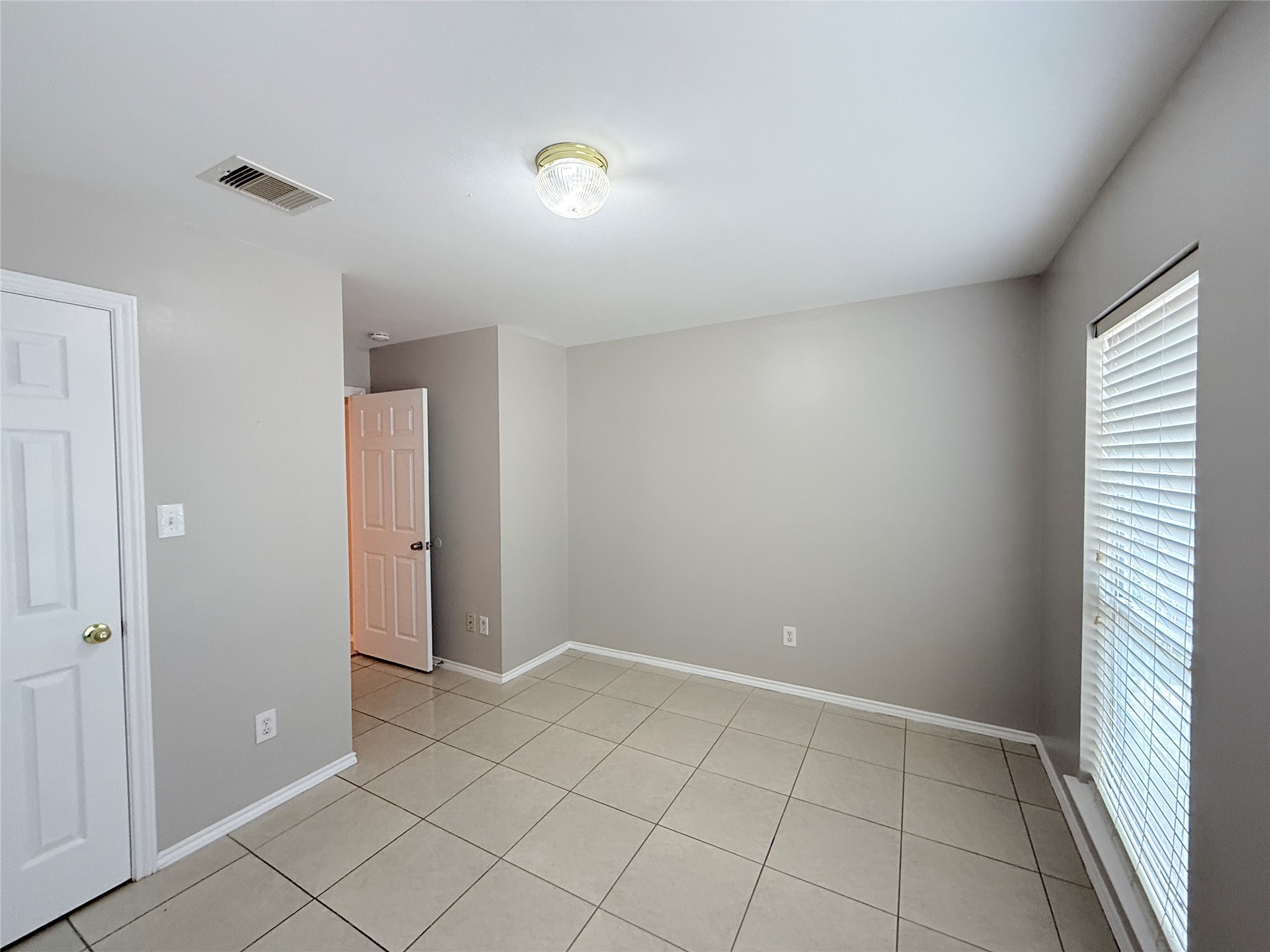 12818 Magenta Oaks Drive Property Photo 15