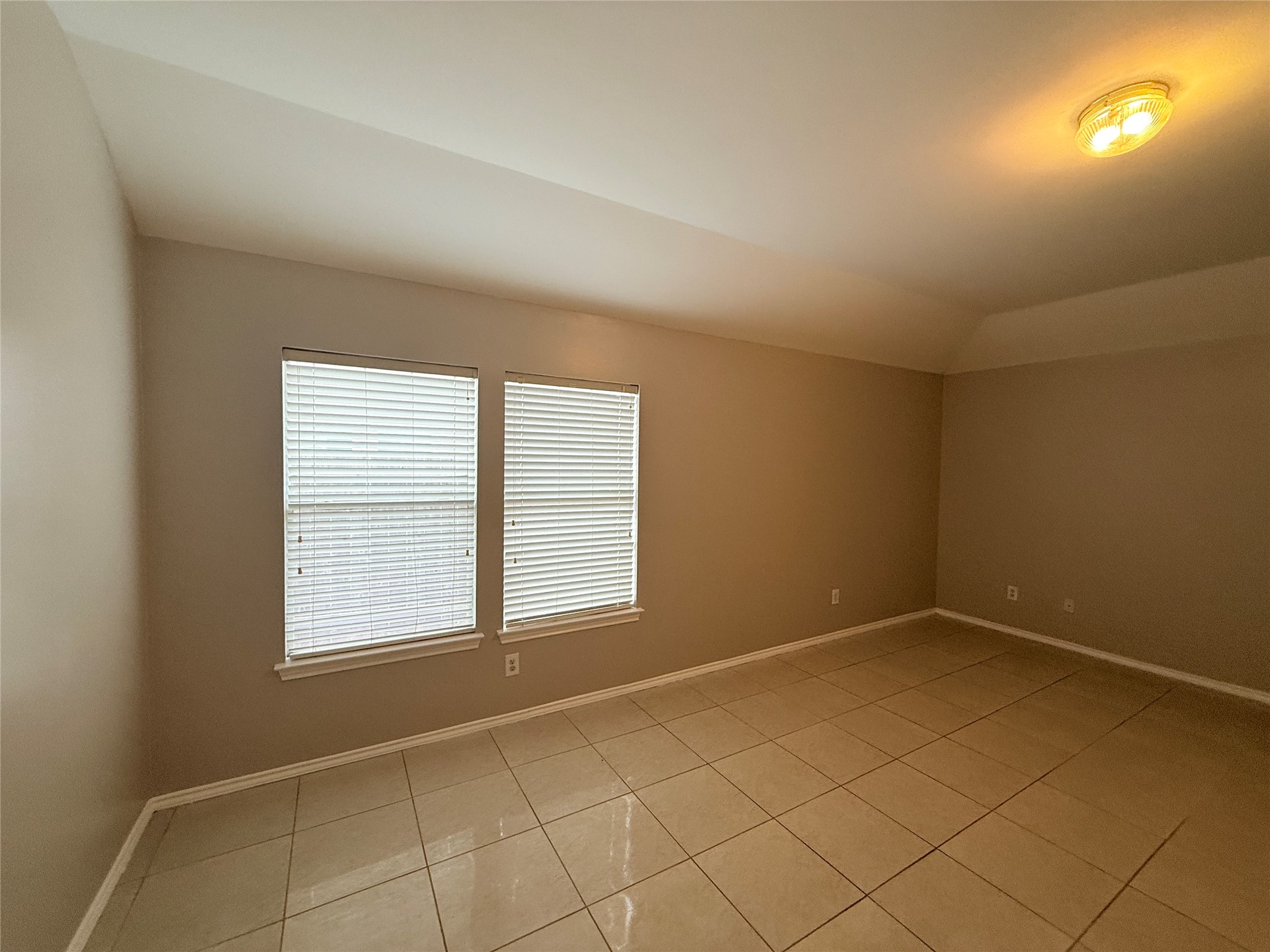 12818 Magenta Oaks Drive Property Photo 26