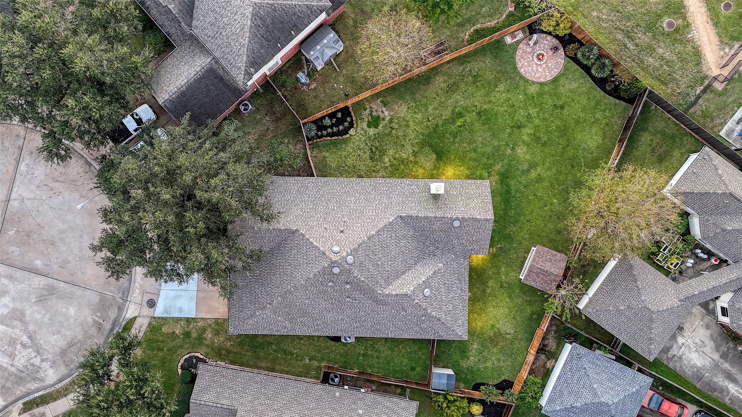 20610 Naples Terrace Lane Property Photo 3