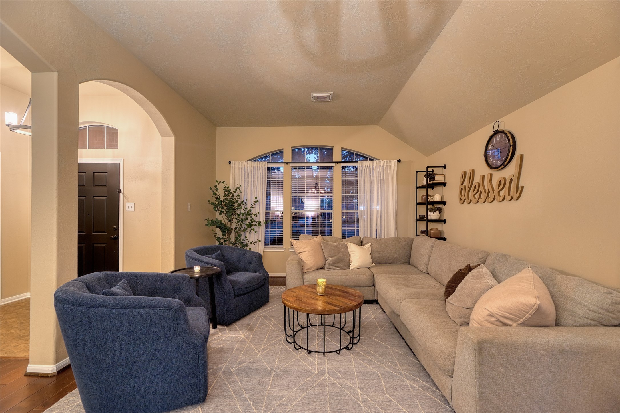 20610 Naples Terrace Lane Property Photo 10