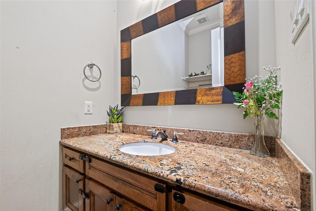 2334 Camden Drive Property Photo 16