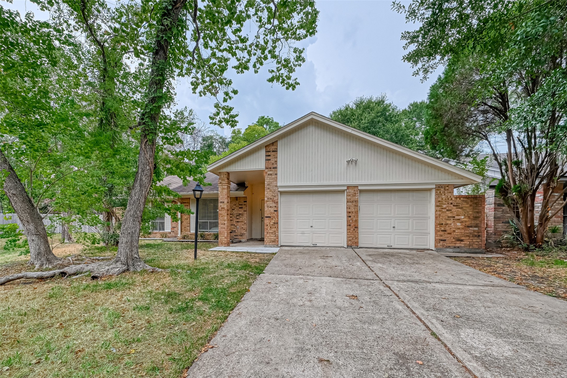 3903 Hermitage Hollow Lane Property Photo 1
