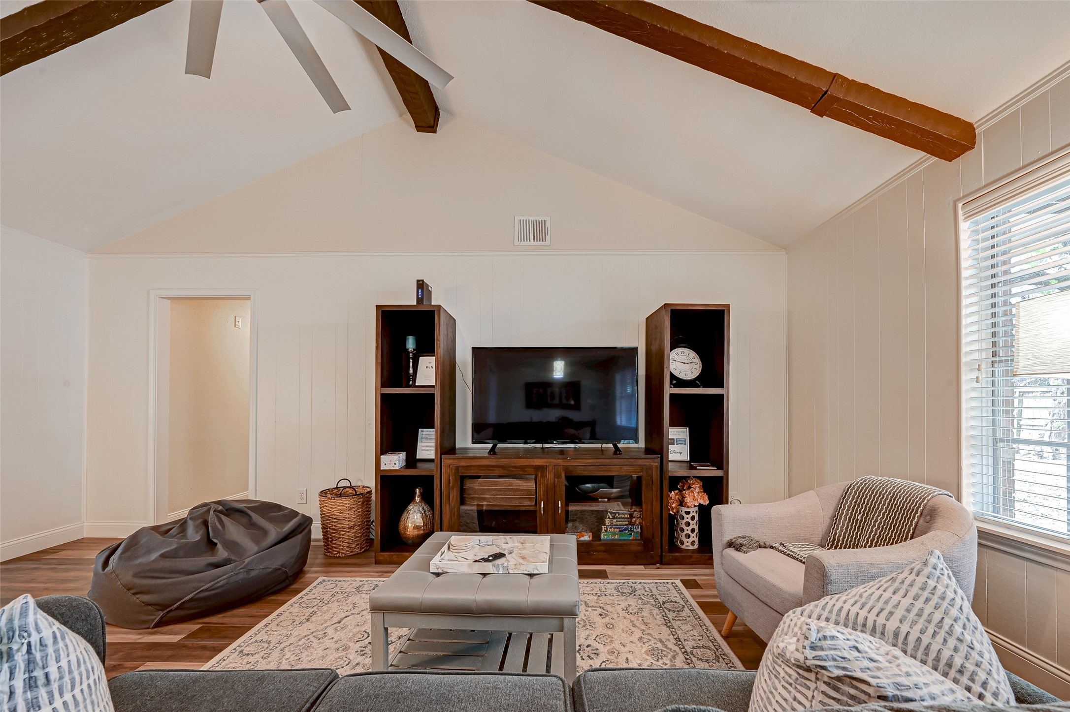 3903 Hermitage Hollow Lane Property Photo 6