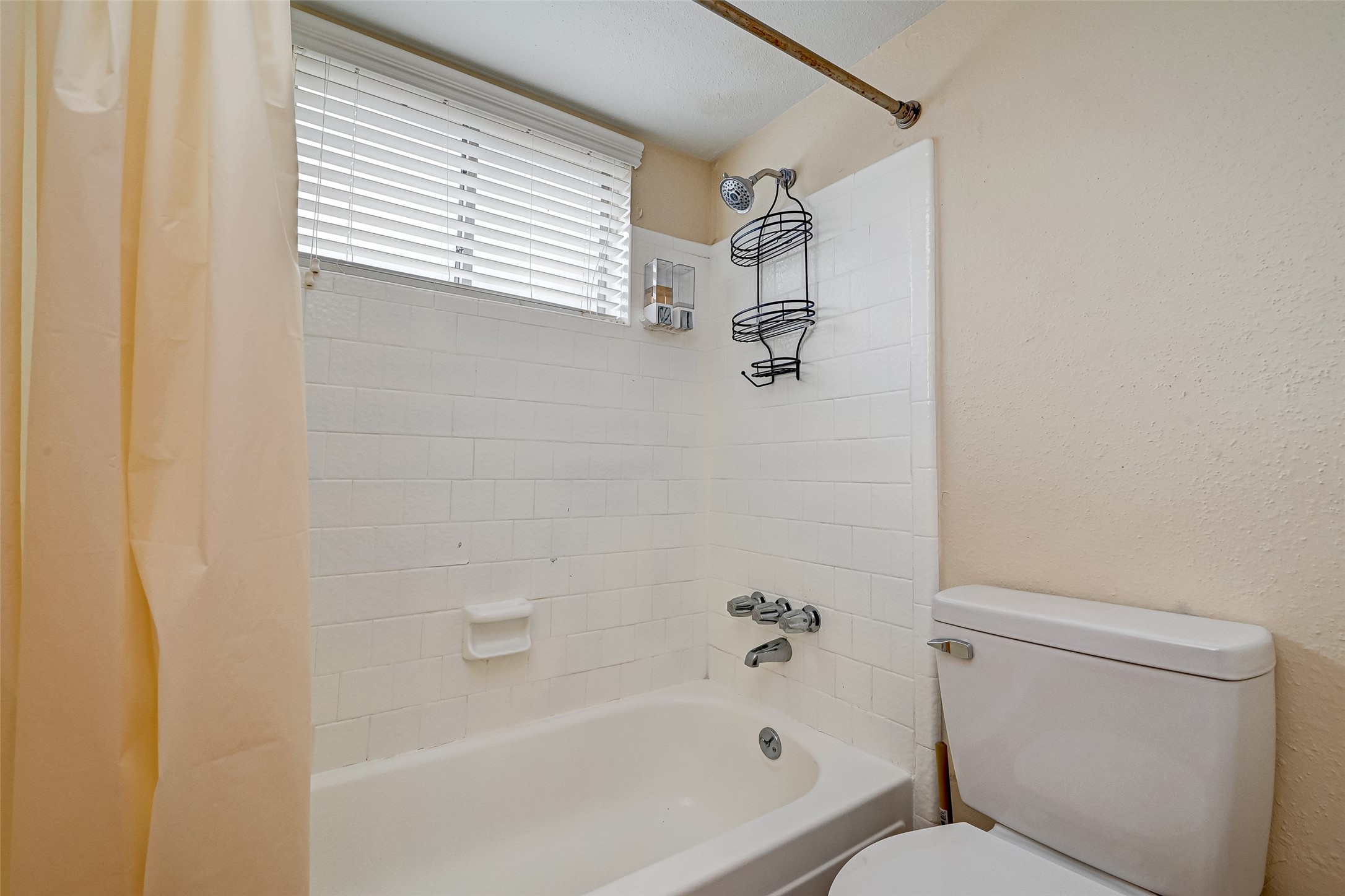 3903 Hermitage Hollow Lane Property Photo 23