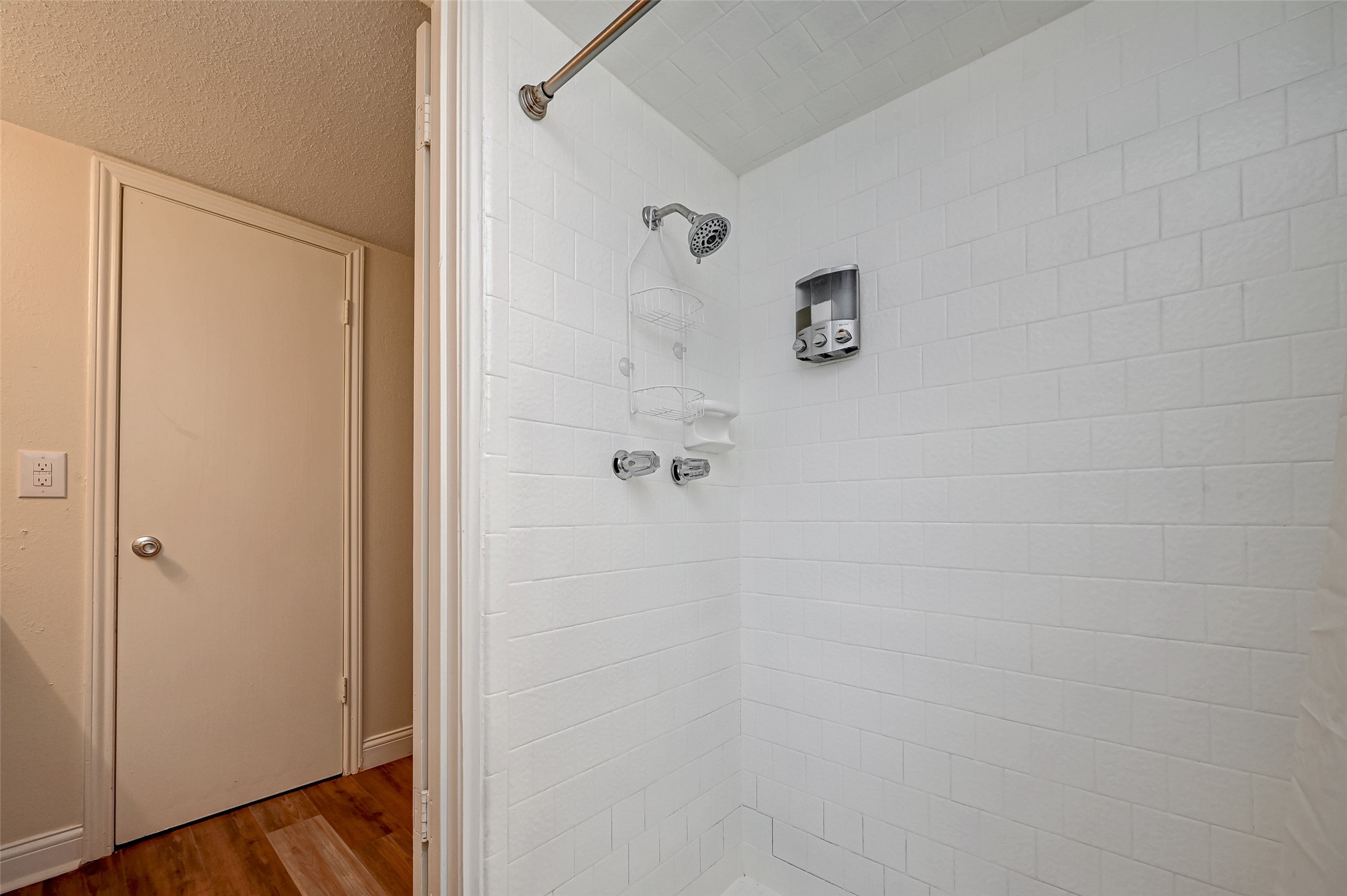 3903 Hermitage Hollow Lane Property Photo 39