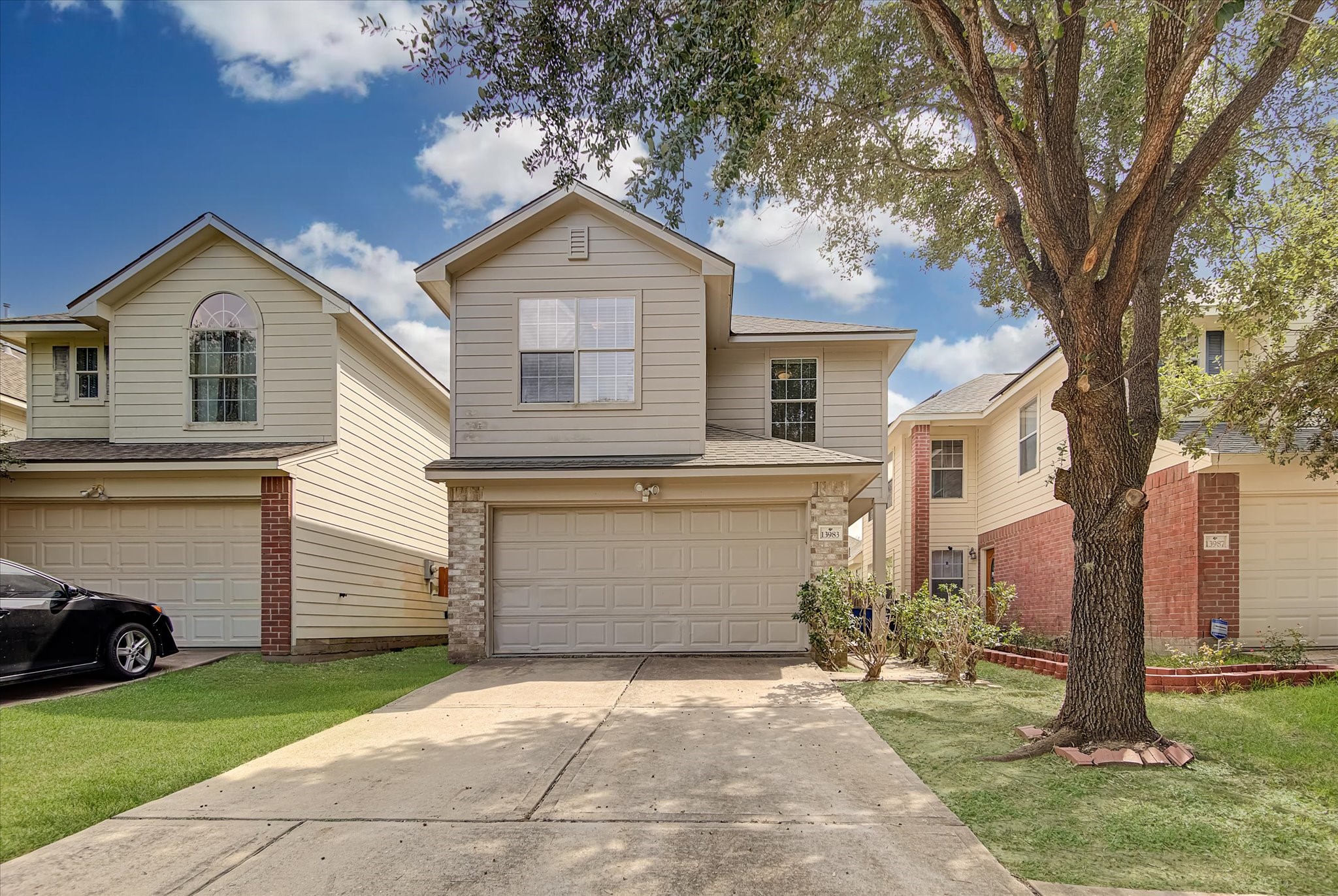 13983 Maximos Drive Property Photo 1