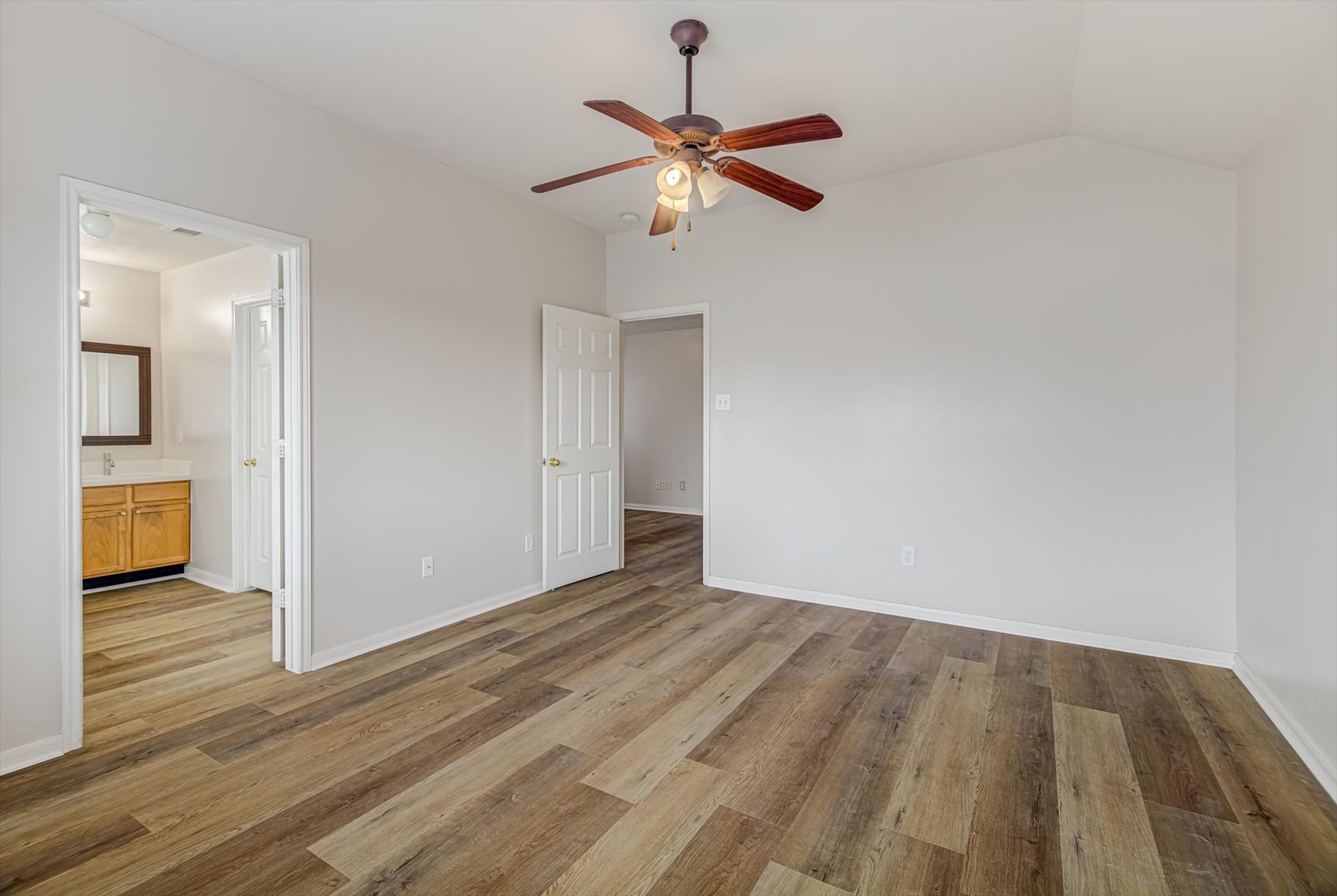 13983 Maximos Drive Property Photo 19
