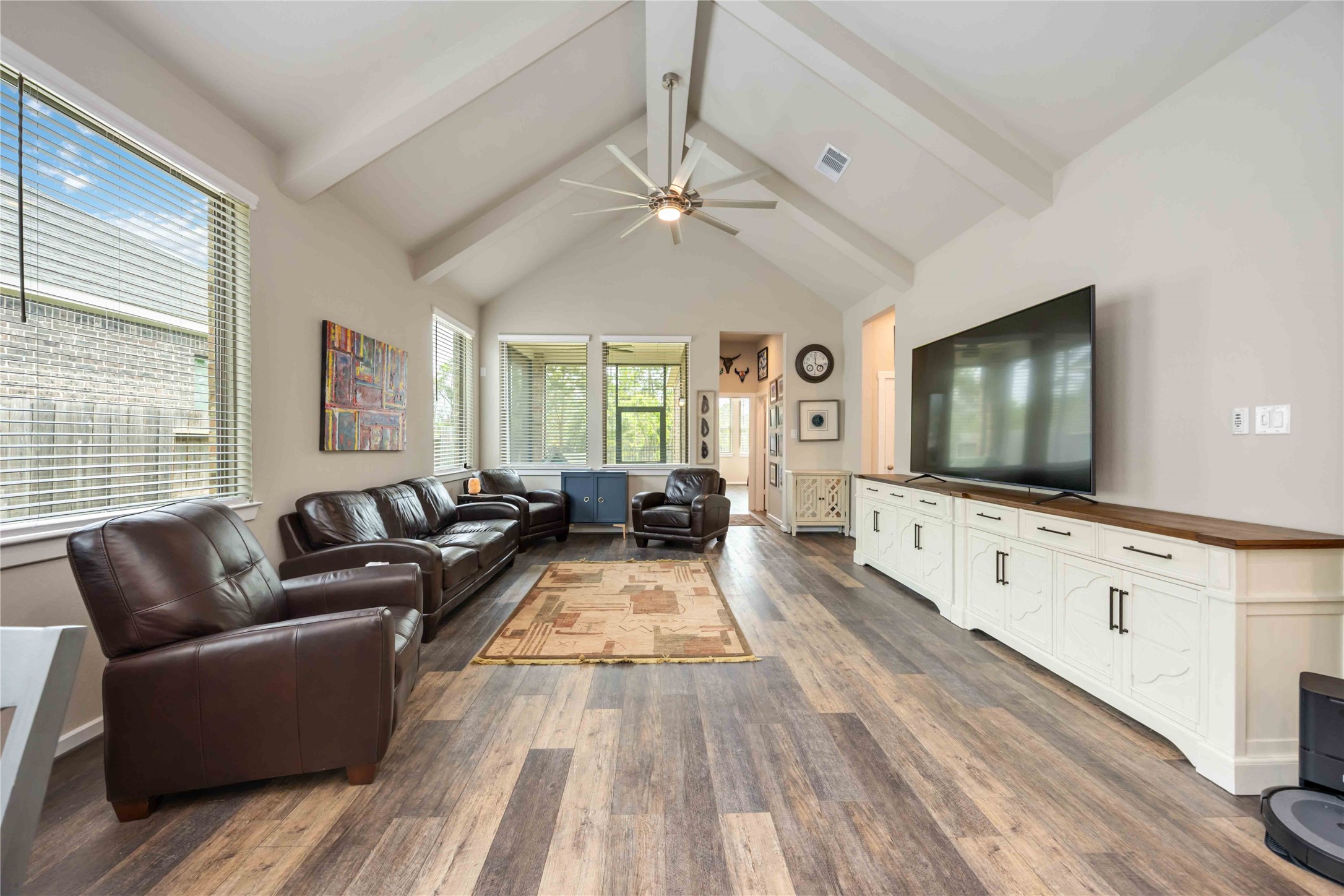 9816 Preserve Way Property Photo 4