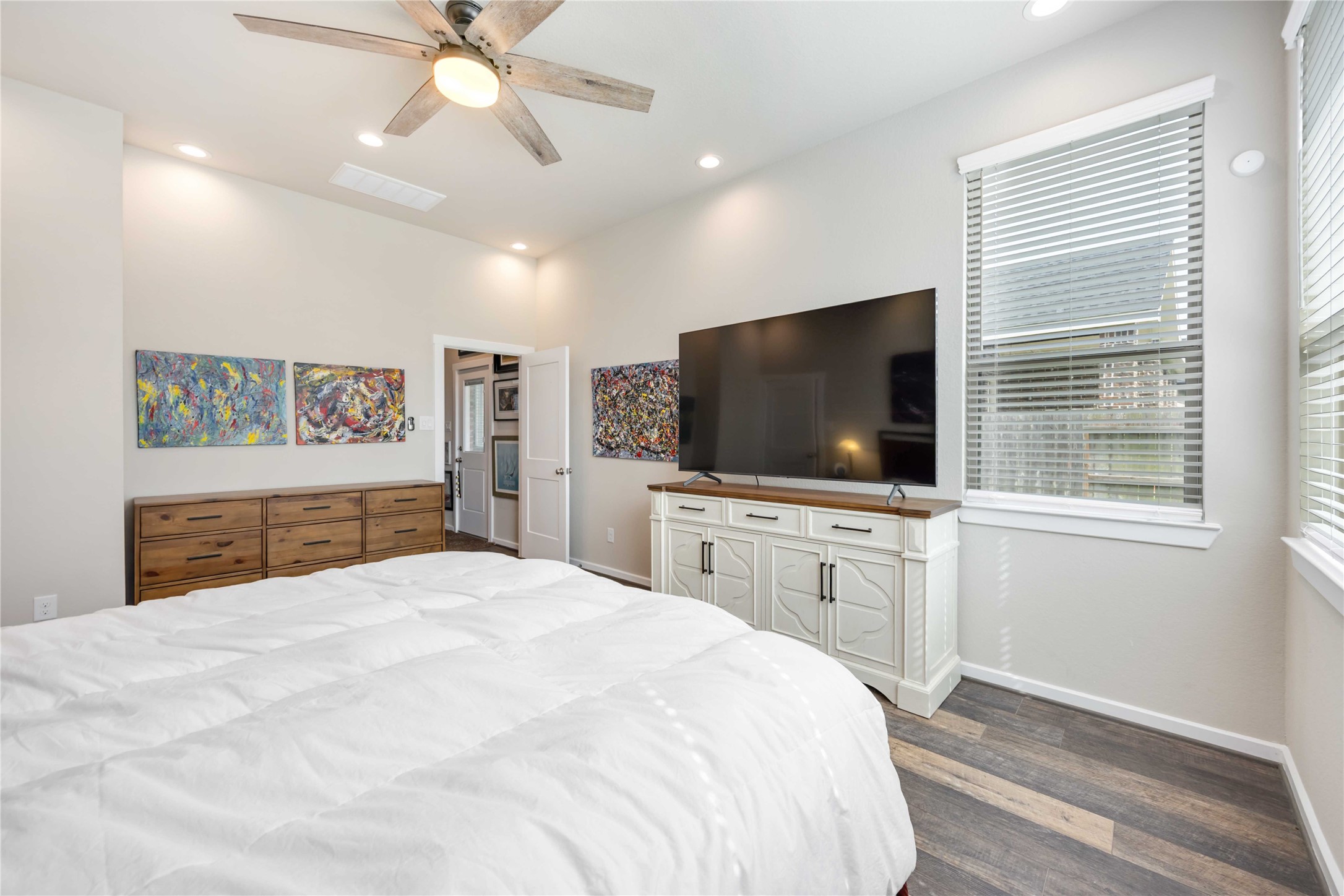 9816 Preserve Way Property Photo 13