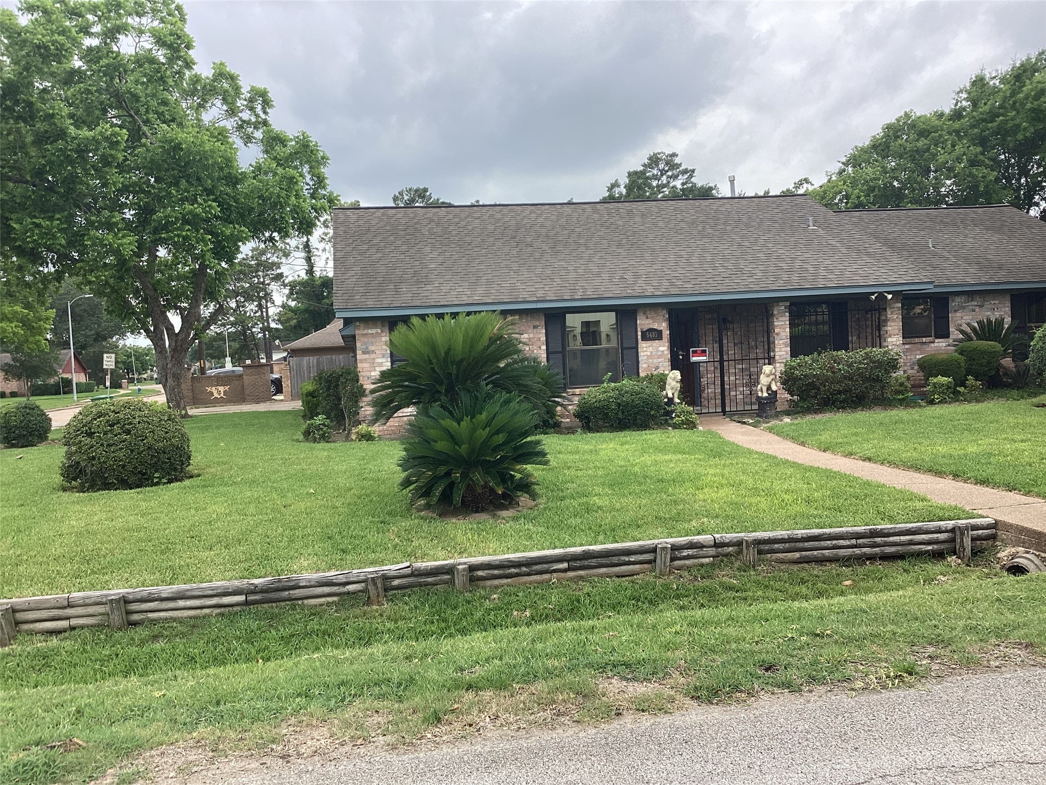 5403 Boots Road Property Photo 2