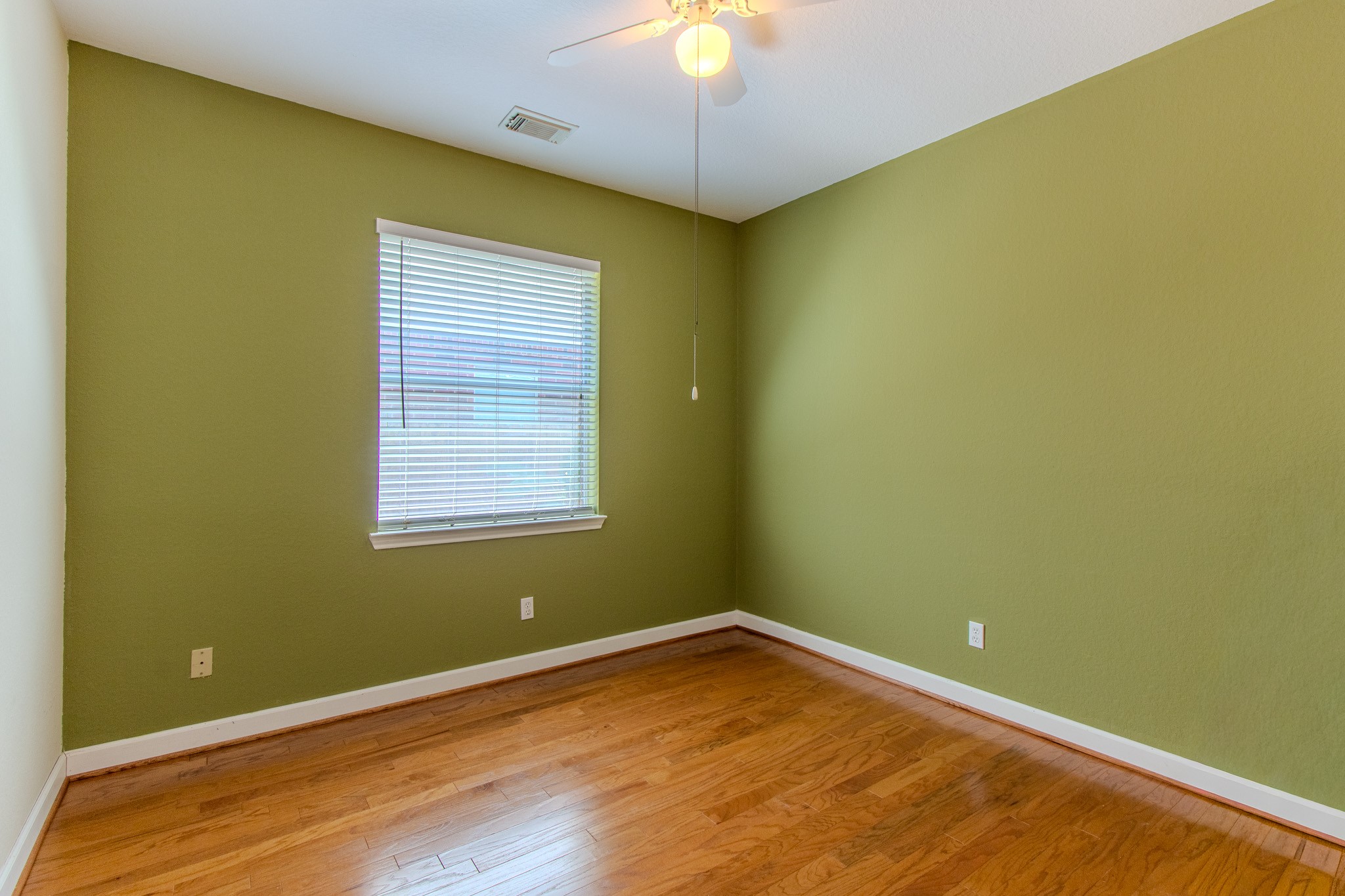 303 Autumn Creek Lane Lane Property Photo 7
