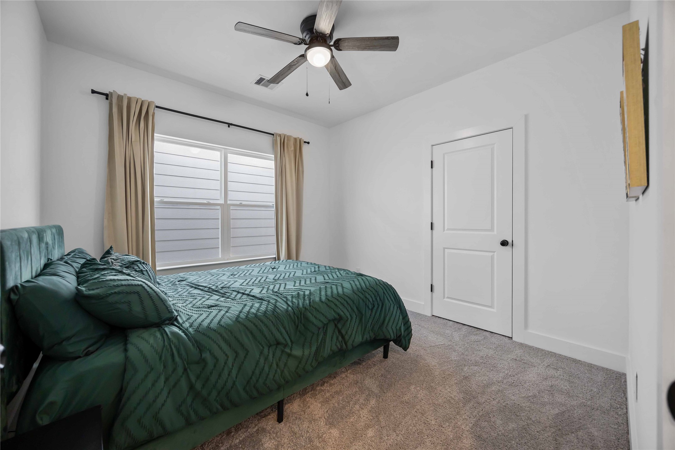 5702 Breland Street D Property Photo 6