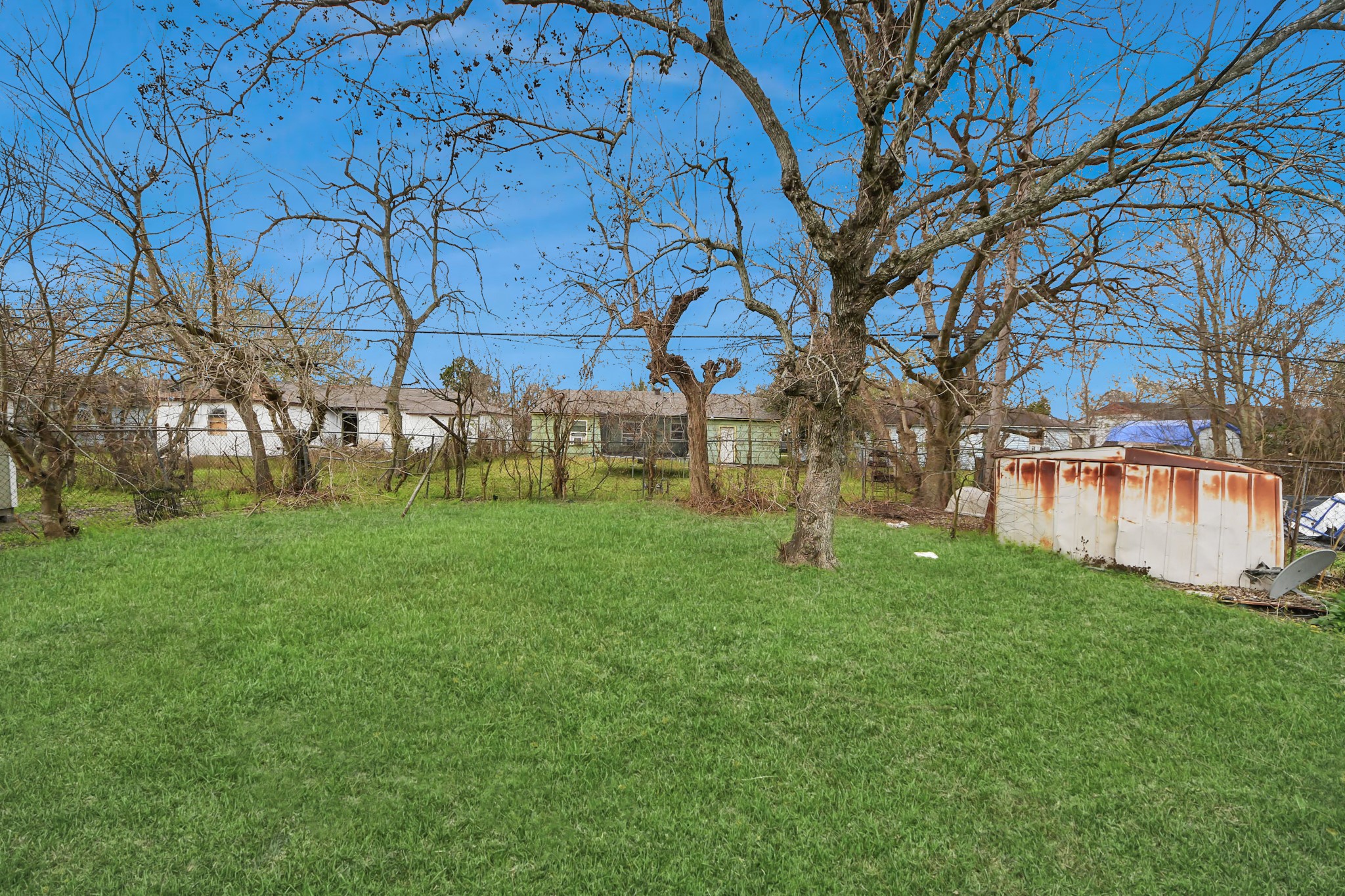 10506 Sierra Drive Property Photo 9