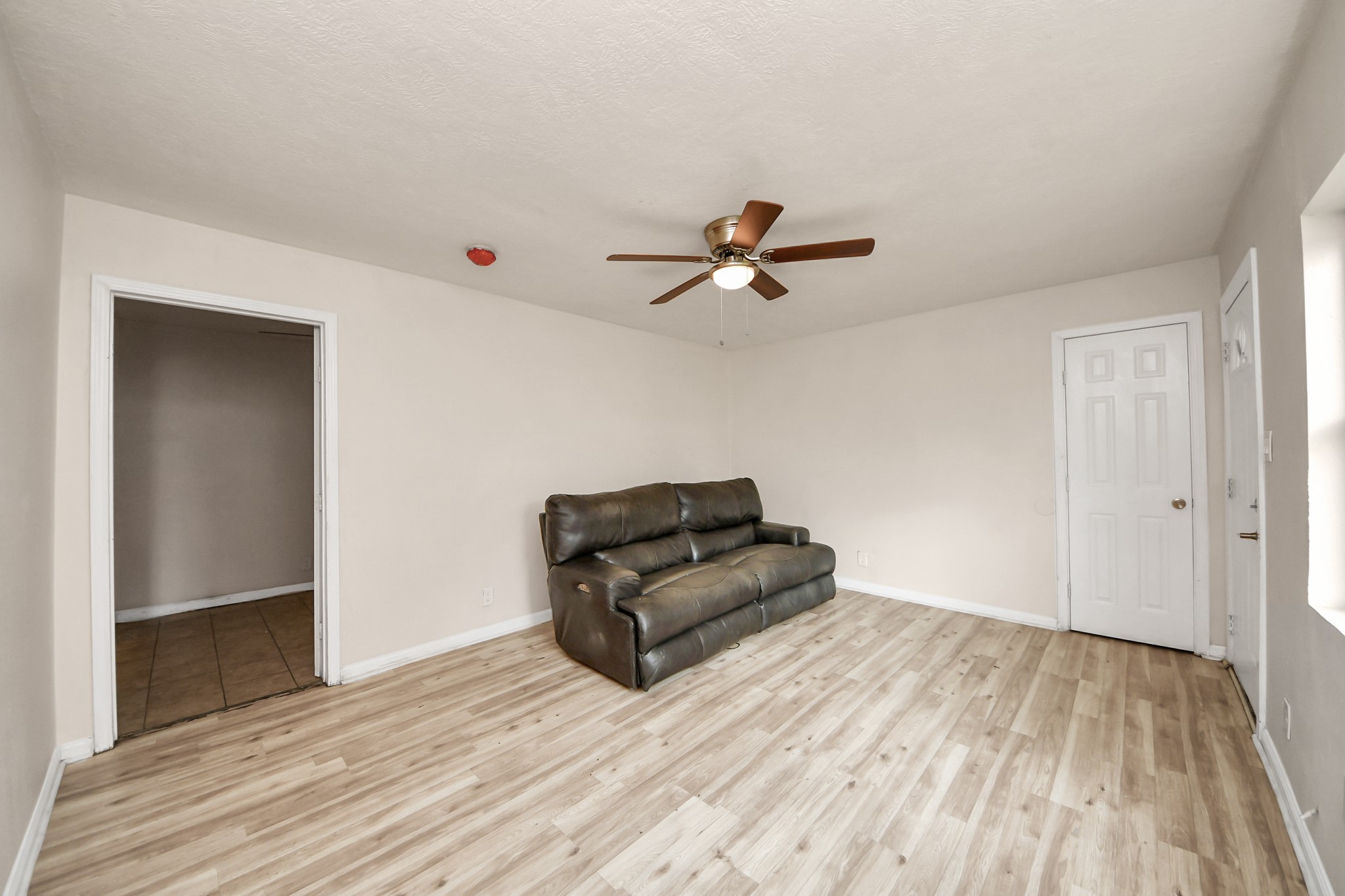 10506 Sierra Drive Property Photo 11