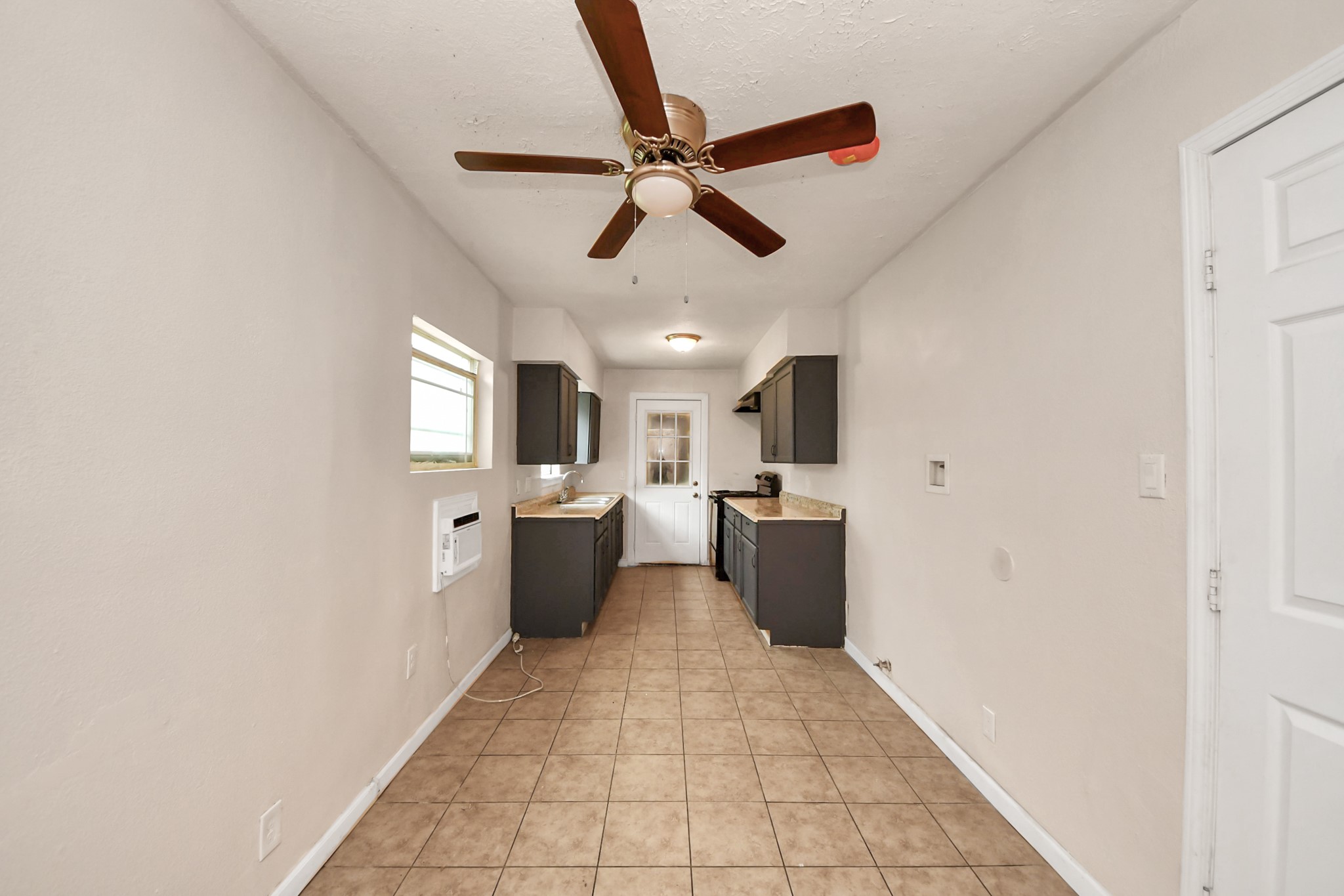 10506 Sierra Drive Property Photo 15