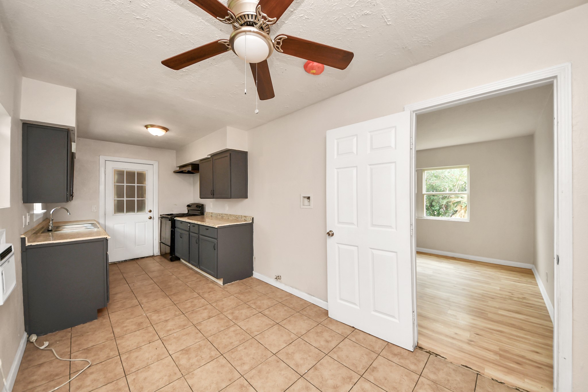 10506 Sierra Drive Property Photo 16