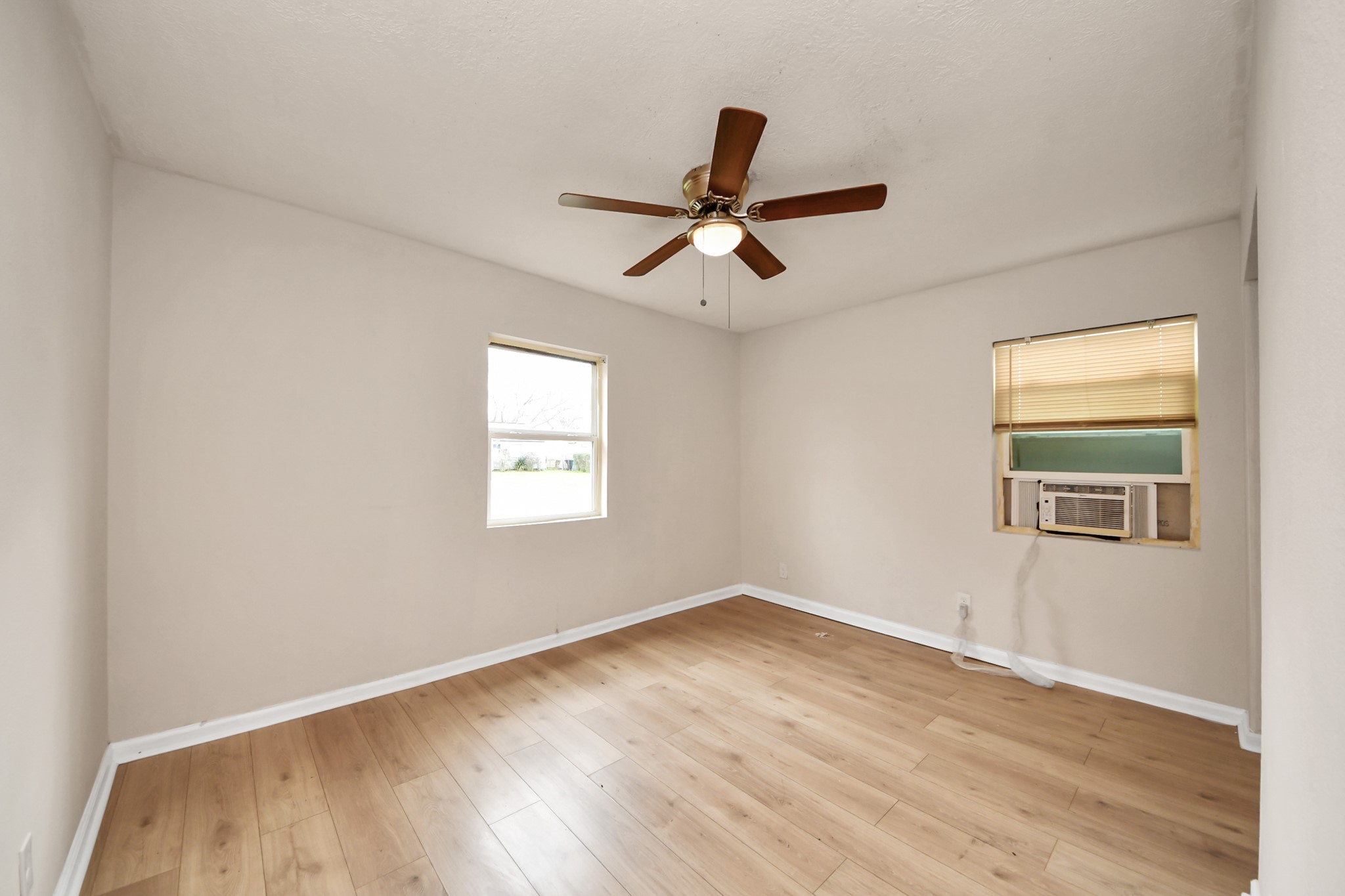 10506 Sierra Drive Property Photo 24