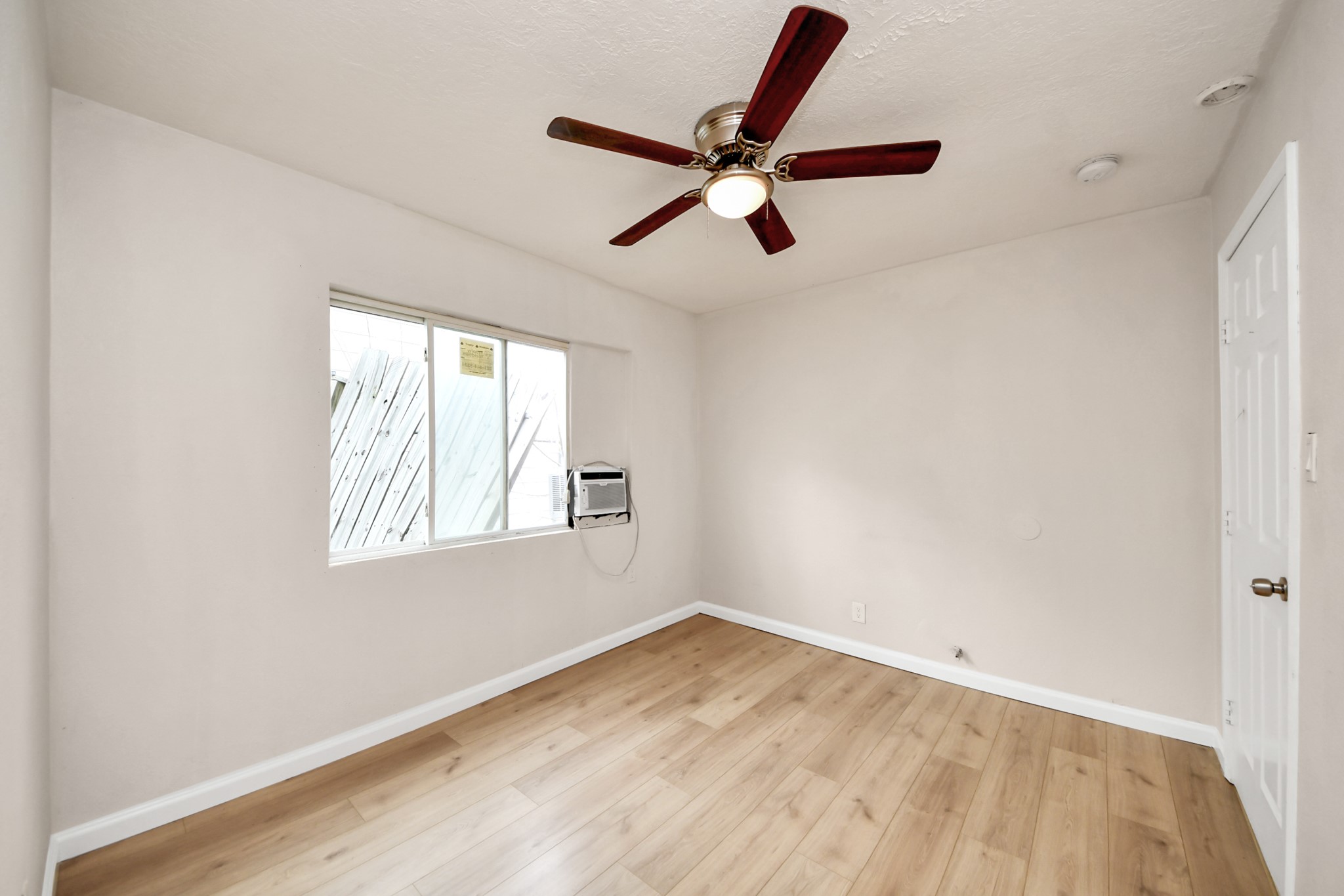 10506 Sierra Drive Property Photo 29