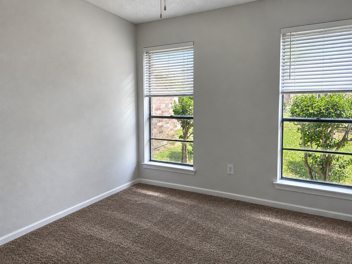 10015 Kent Towne Lane Property Photo 12