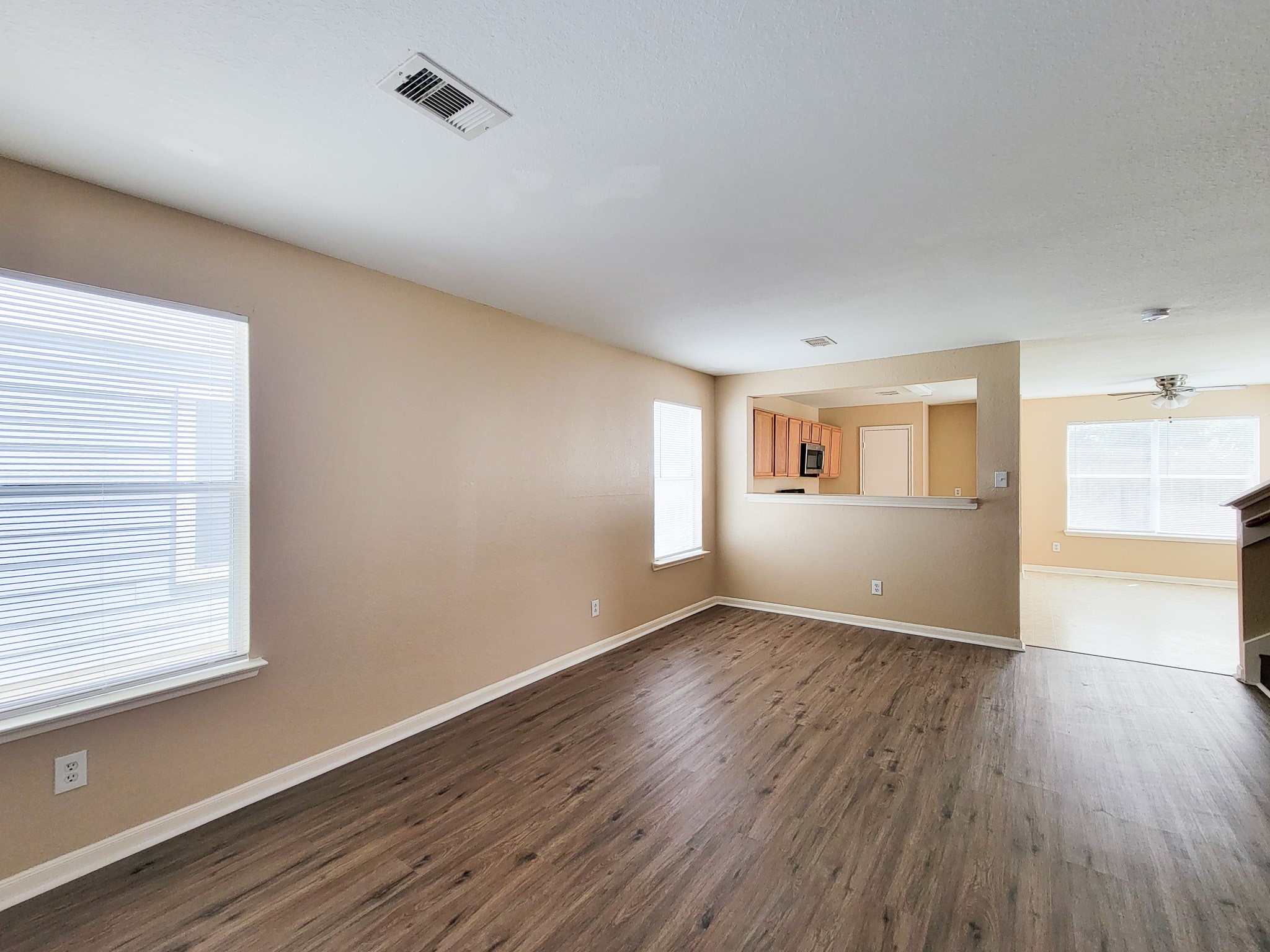8106 Arrington Forest Lane Property Photo 9