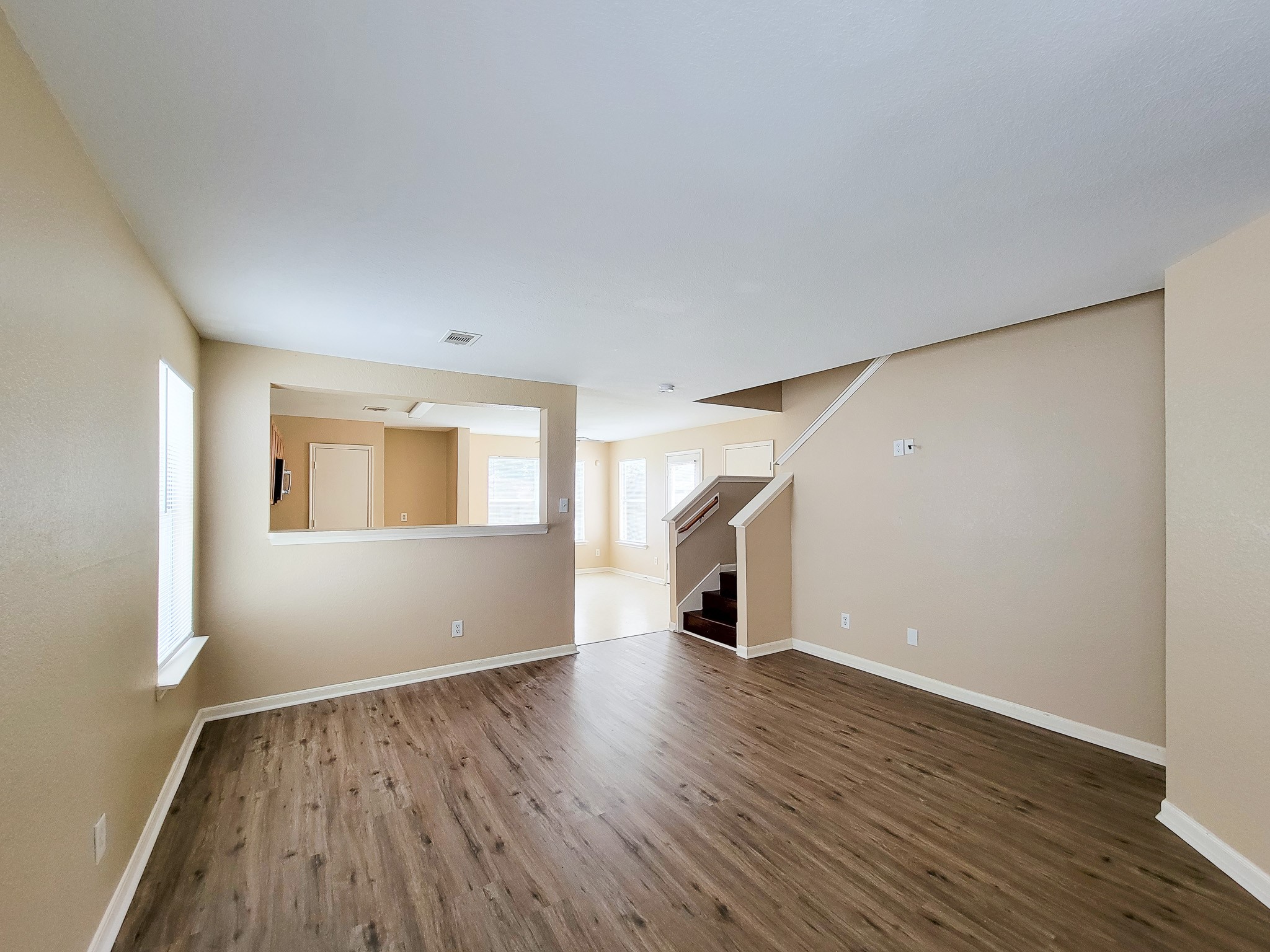 8106 Arrington Forest Lane Property Photo 10