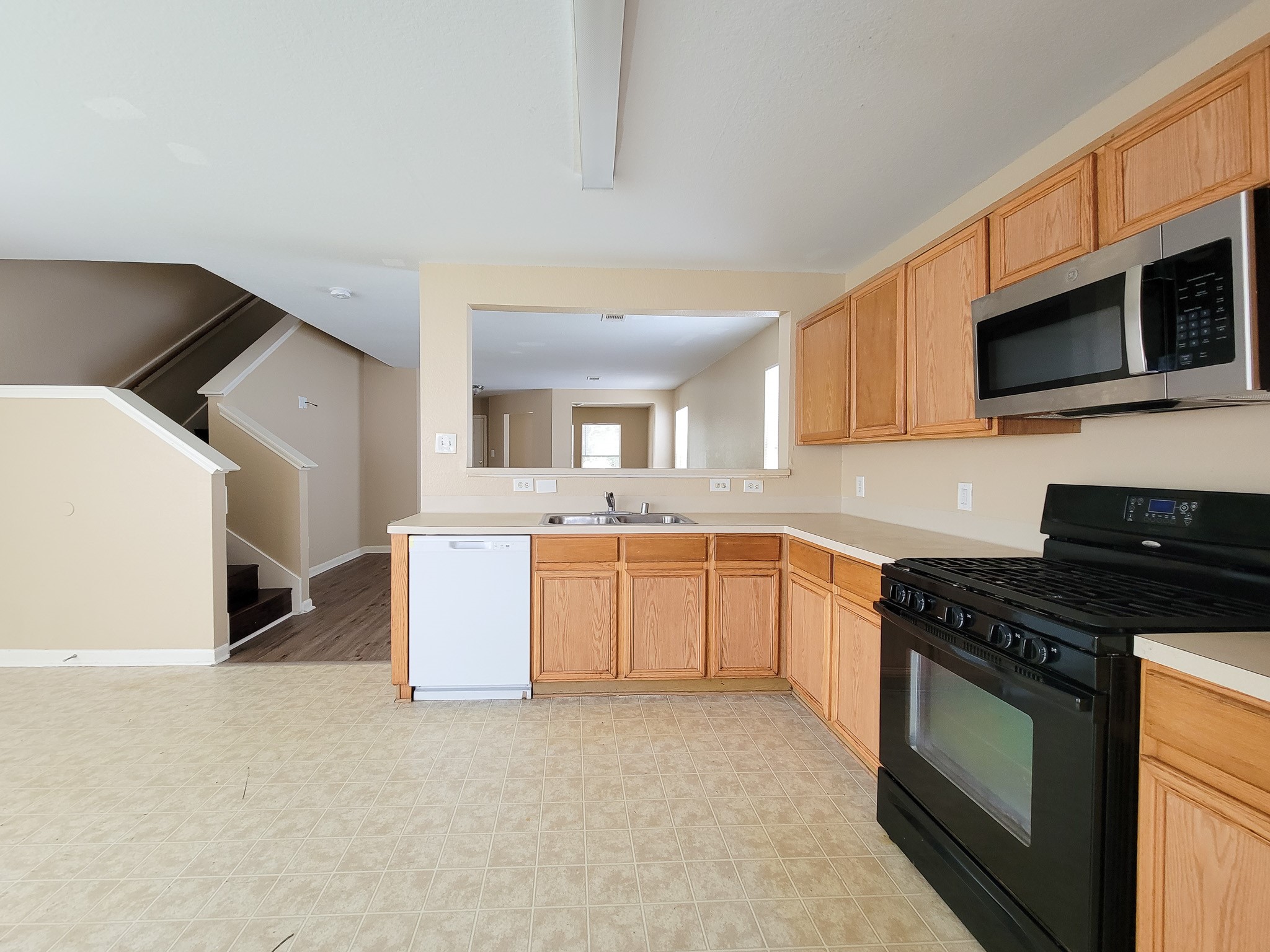 8106 Arrington Forest Lane Property Photo 18
