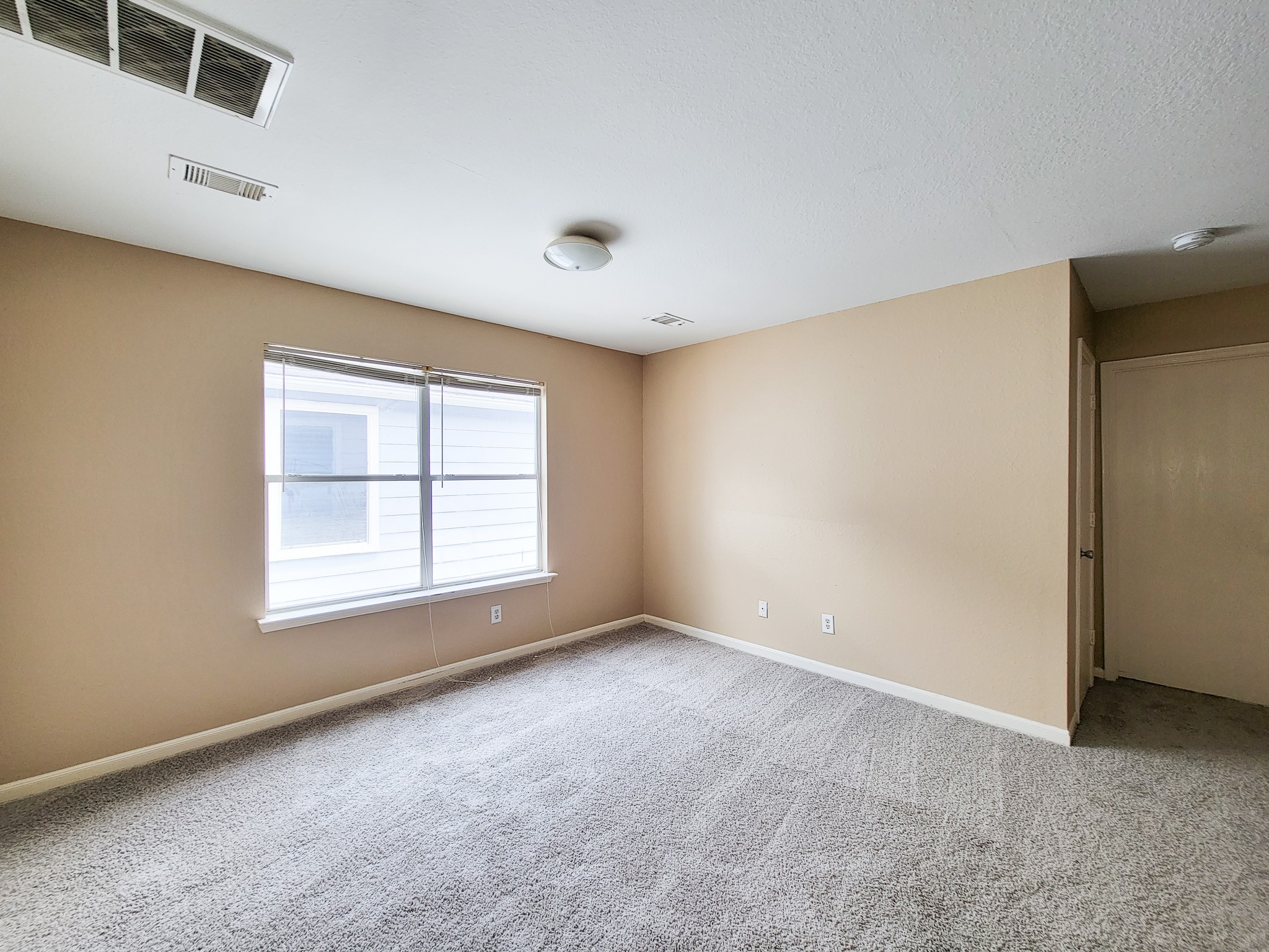 8106 Arrington Forest Lane Property Photo 23