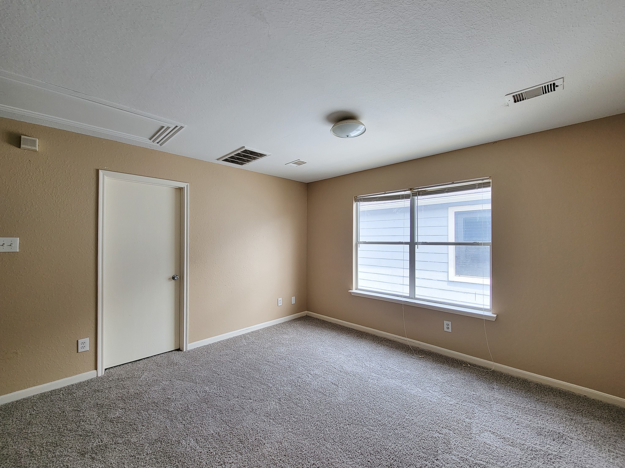 8106 Arrington Forest Lane Property Photo 26
