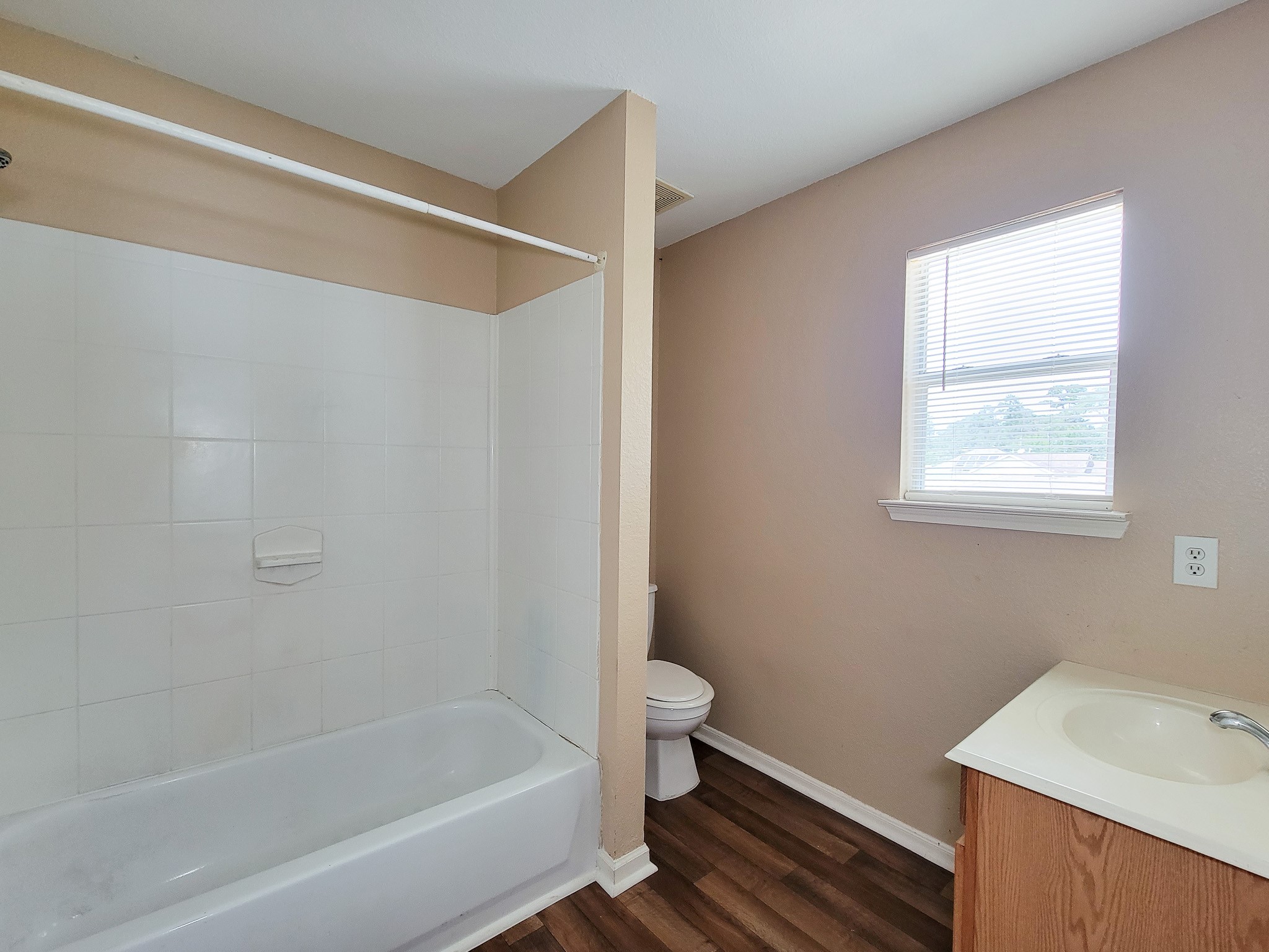 8106 Arrington Forest Lane Property Photo 29